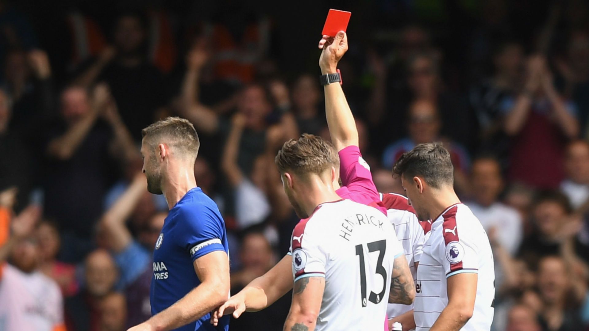Gary Cahill sent off Chelsea Burnley
