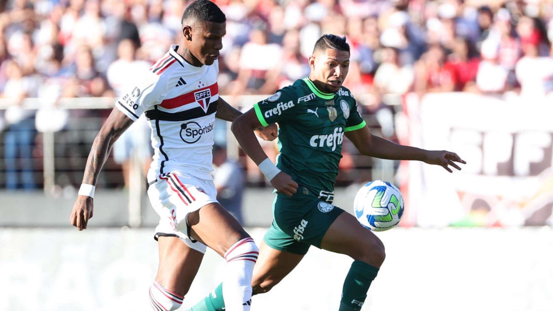 Arboleda e Rony, durante São Paulo x Palmeiras pelo Brasileirão 2023