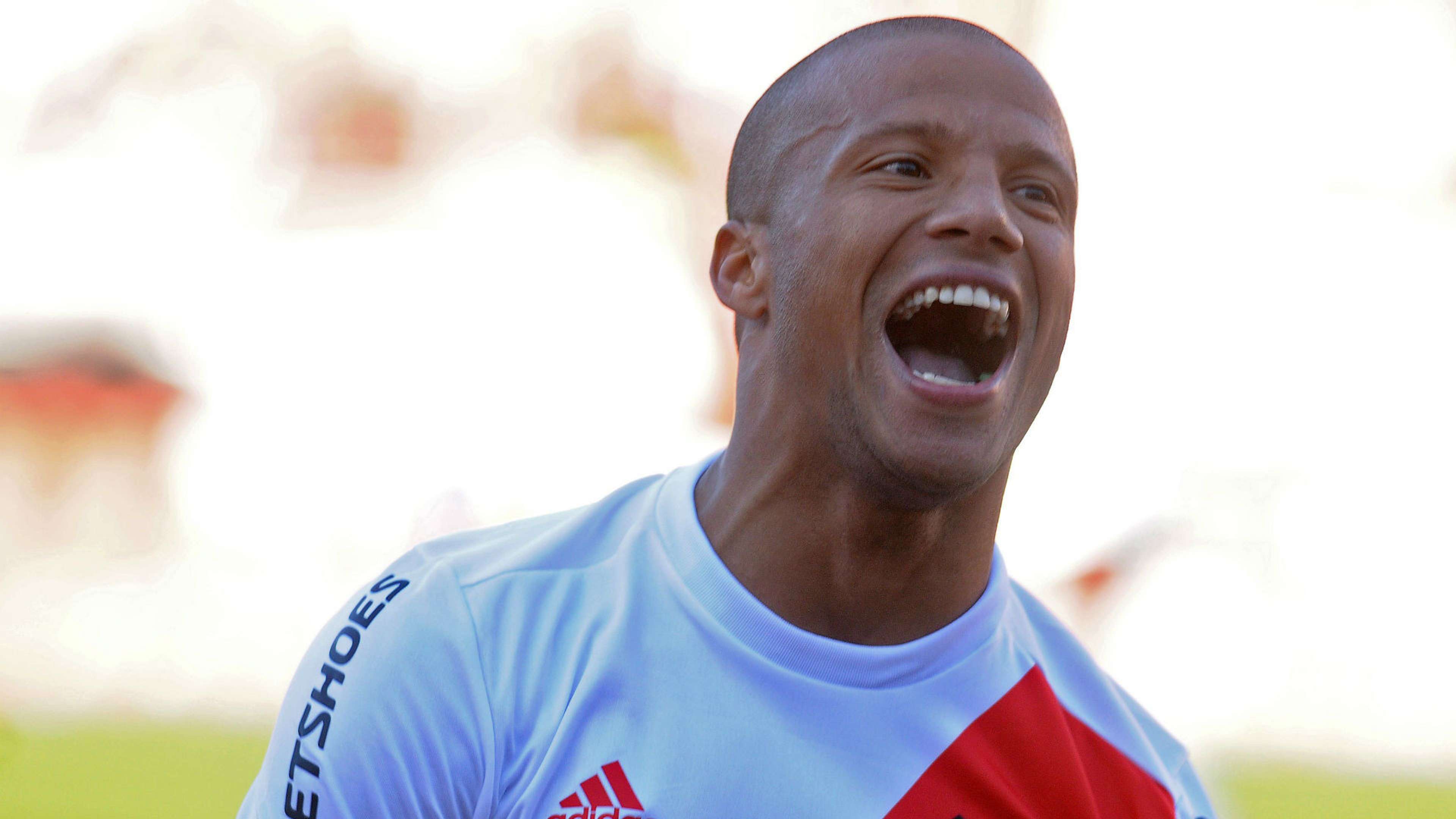 Carlos Sanchez River Plate