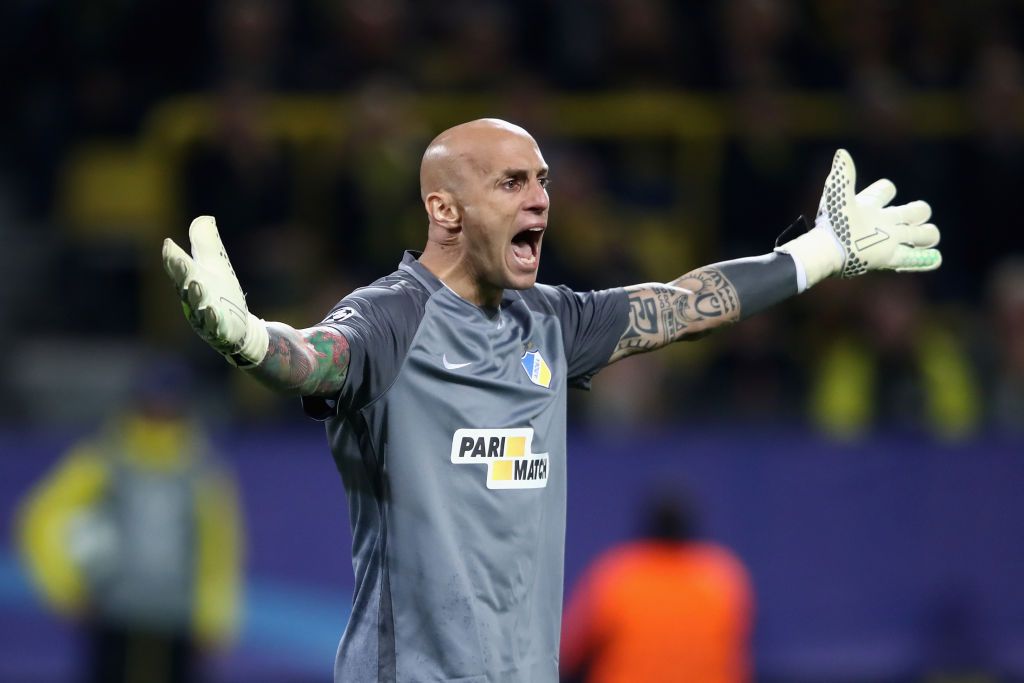 Nauzet Pérez APOEL 211117