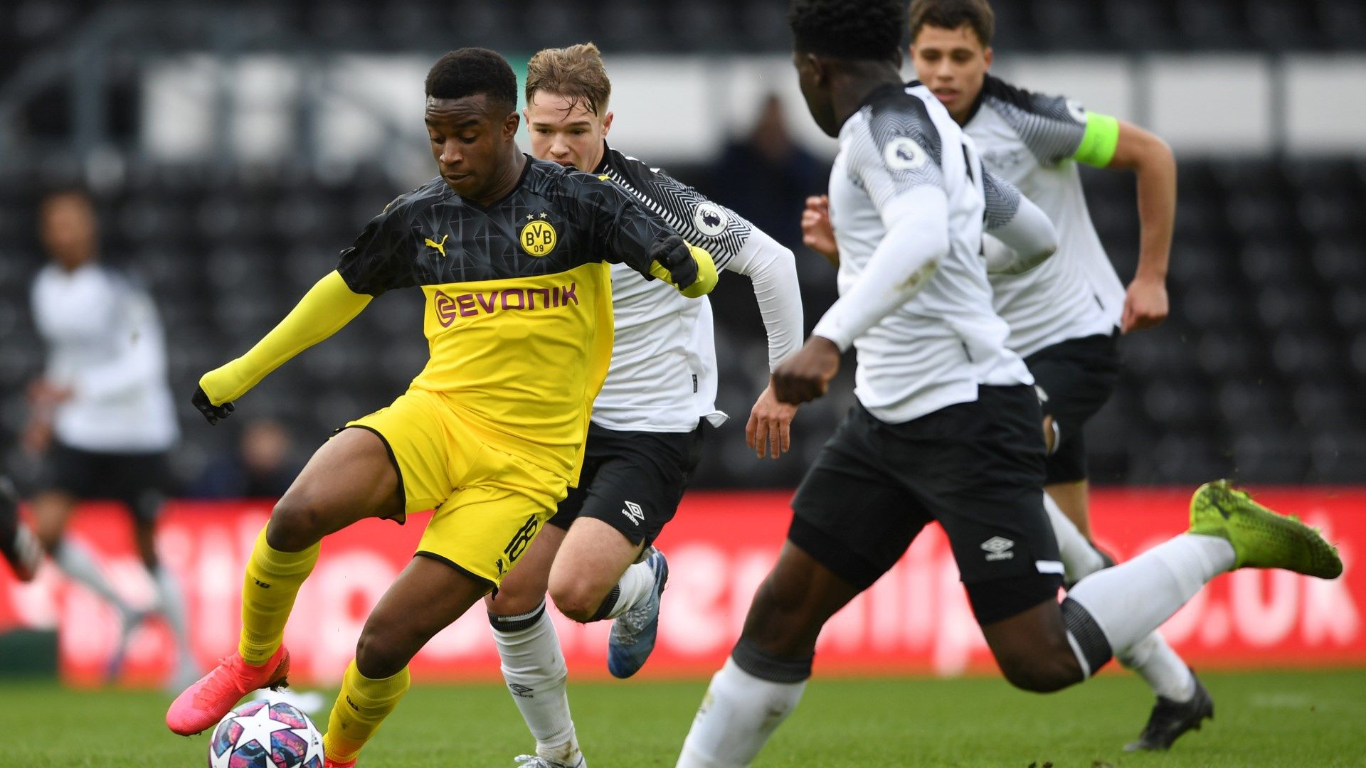 Youssoufa Moukoko Dortmund U19