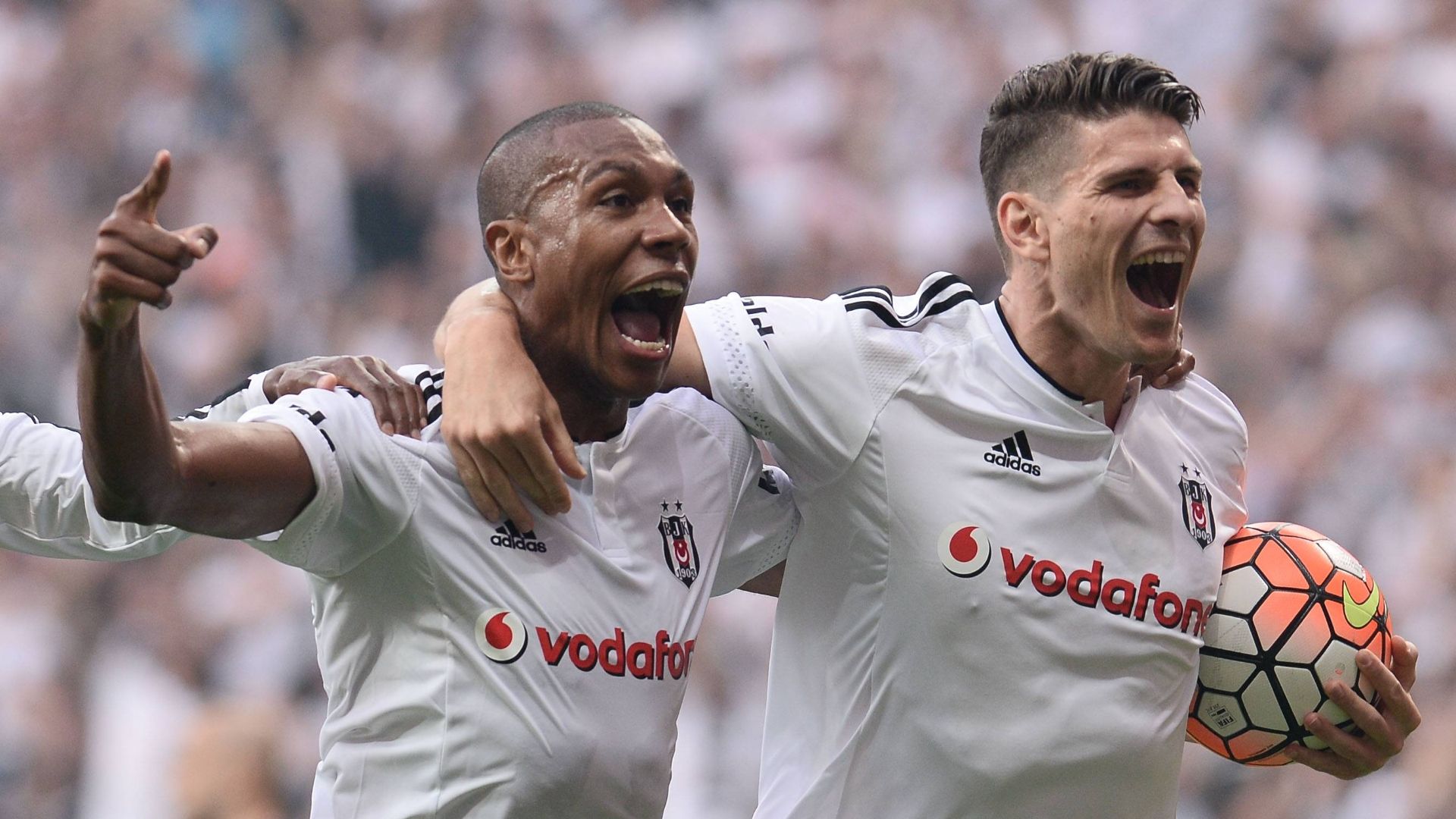 GER ONLY Marcelo Mario Gomez Besiktas 2016
