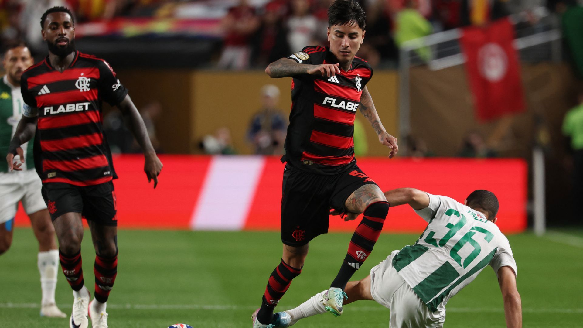 Erick Pulgar Flamengo Esperance FIFA Club World Cup 2025