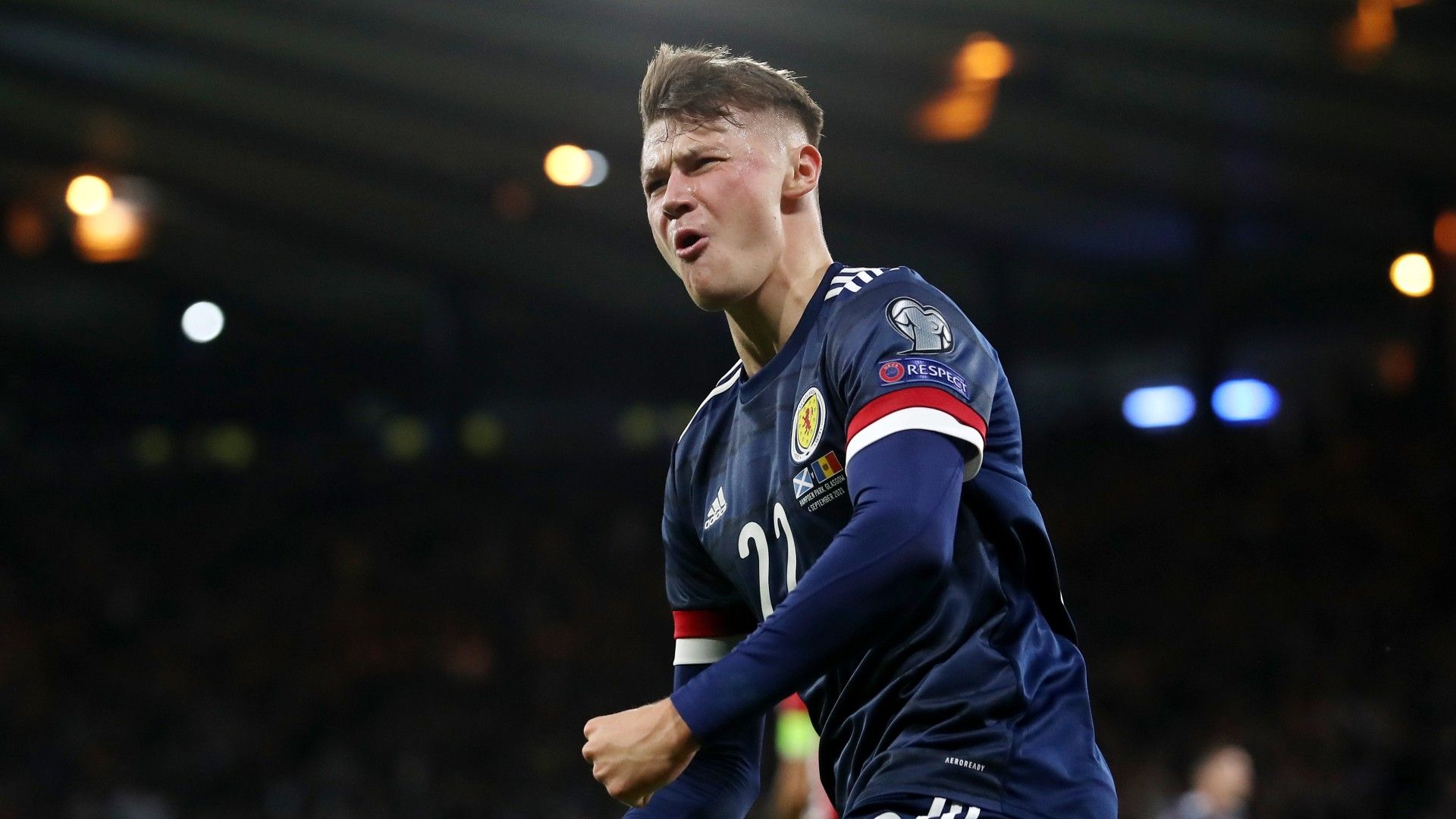 Lyndon Dykes Scotland vs Moldova 2022 World Cup qualifier