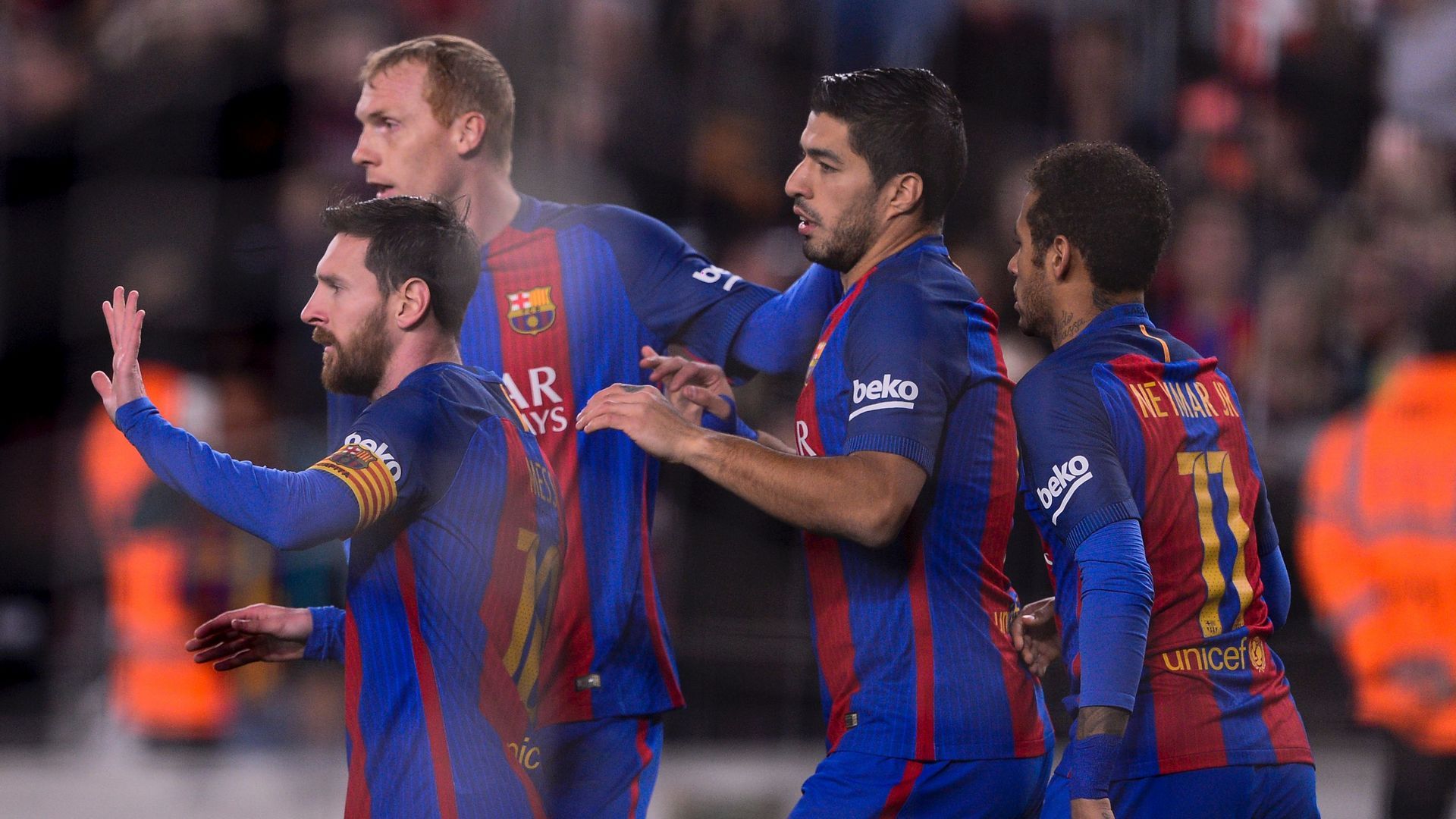 barcelona Jeremy Mathieu Lionel Messi Suarez