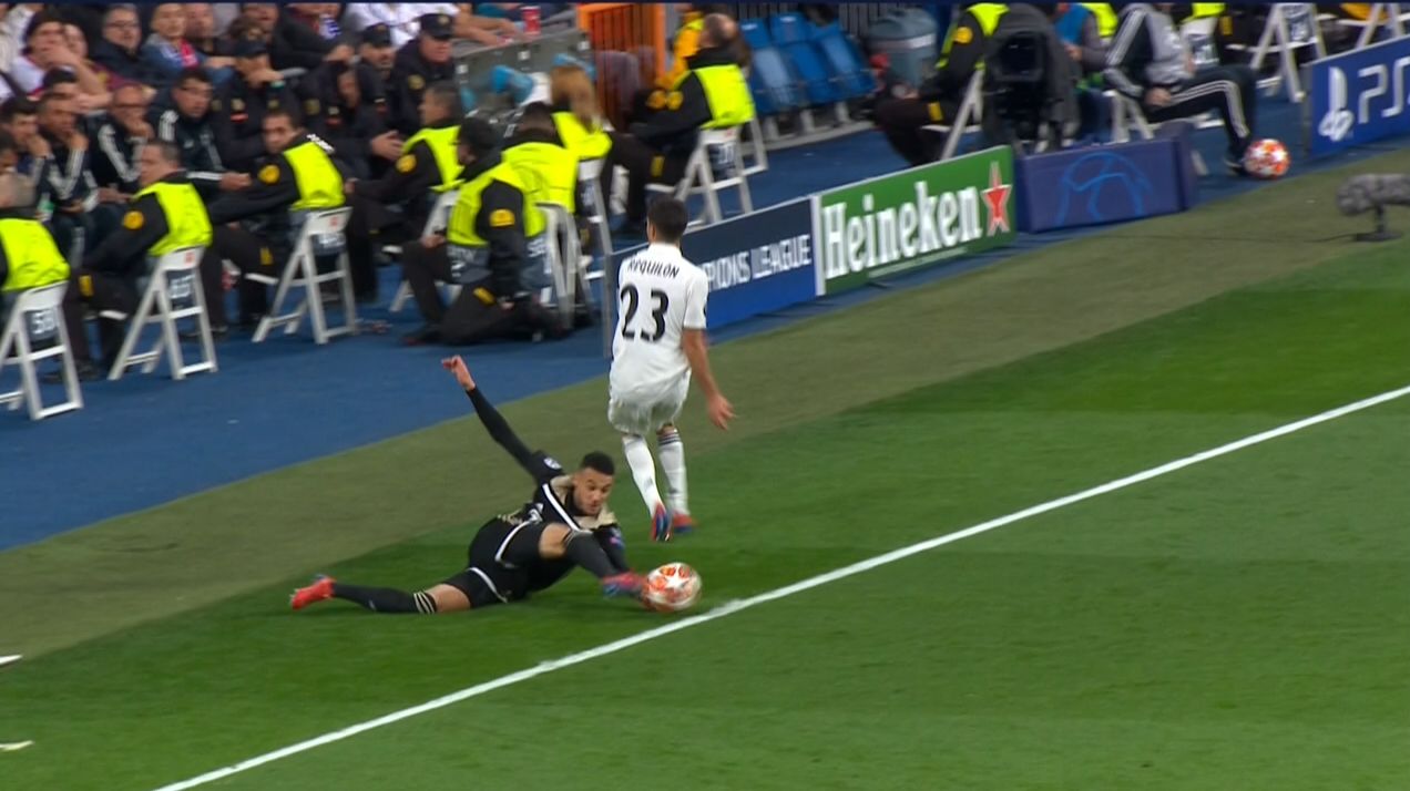 Fuera de banda polemica Real Madrid Ajax