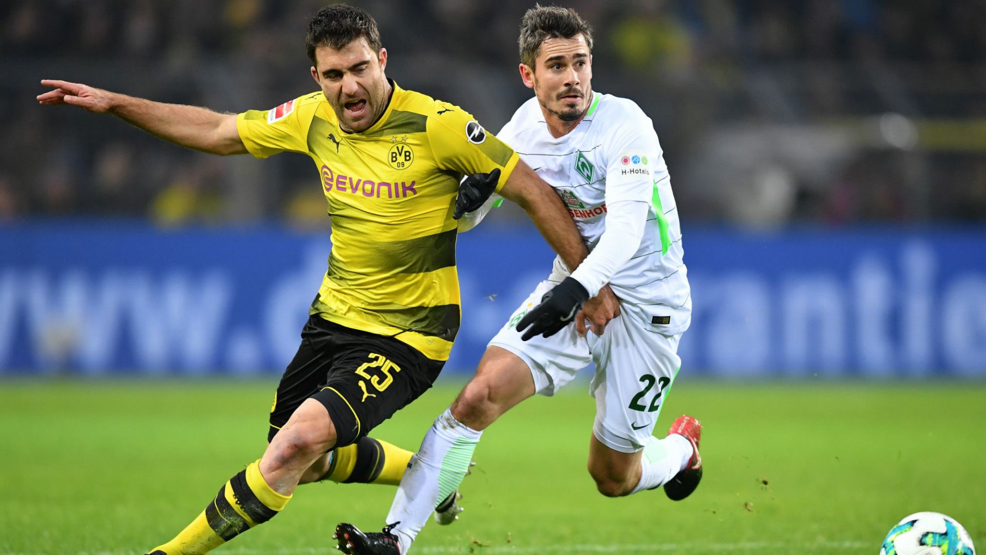 Sokratis Fin Bartels Borussia Dortmund Werder Bremen Bundesliga 09122017