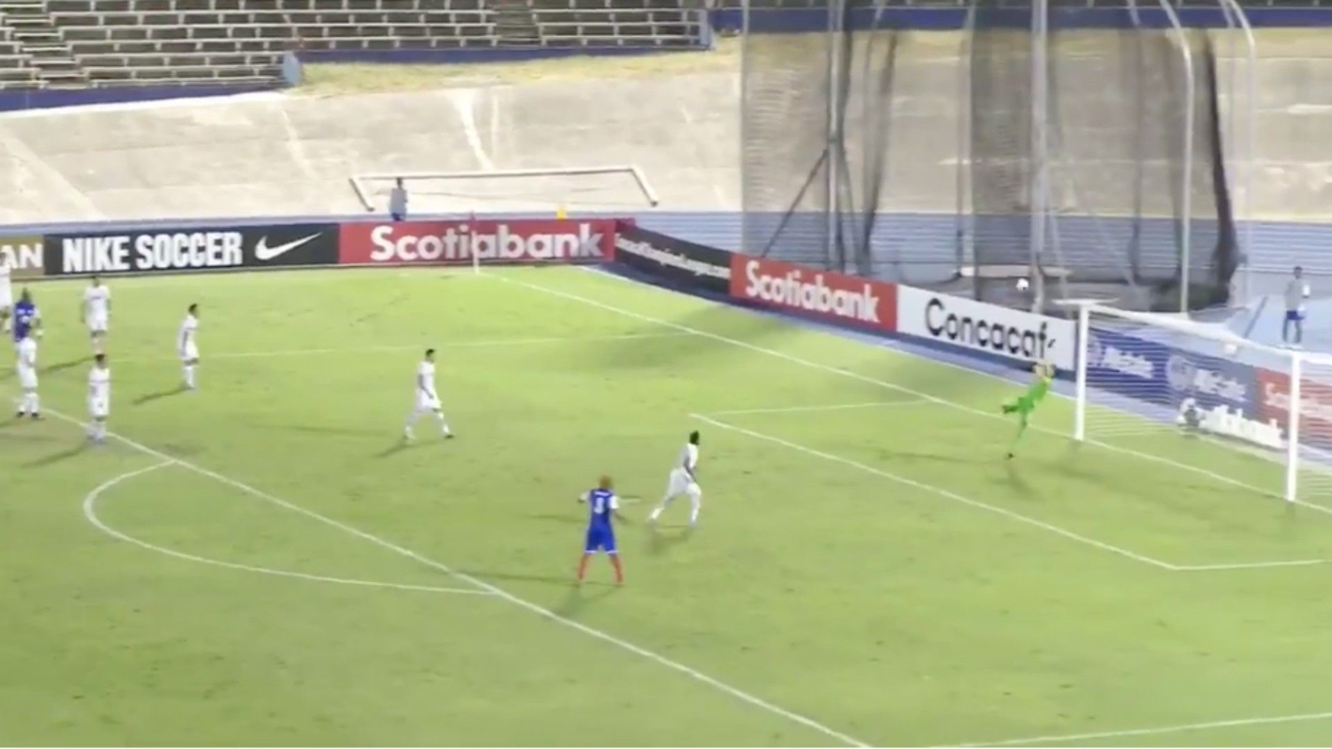 Golazo Smith a Jurado