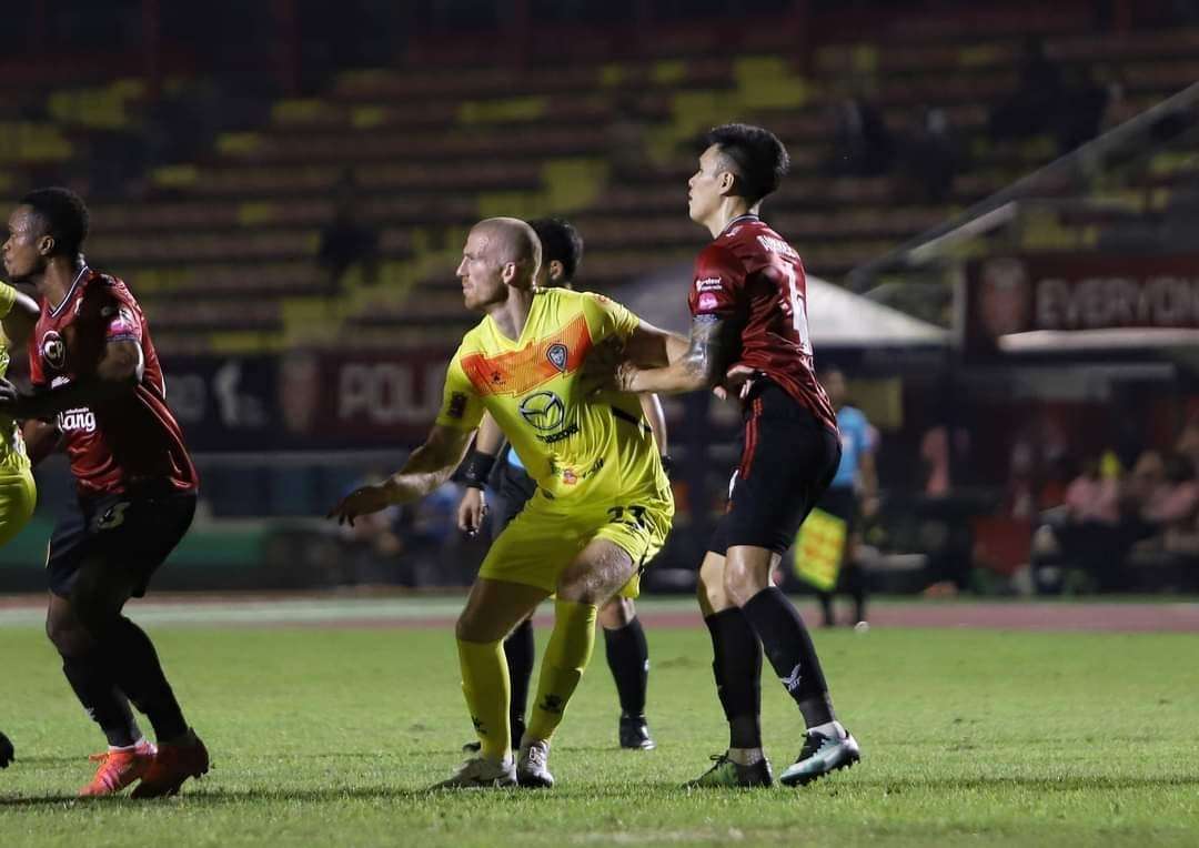 ชาร์ลี คลัฟ