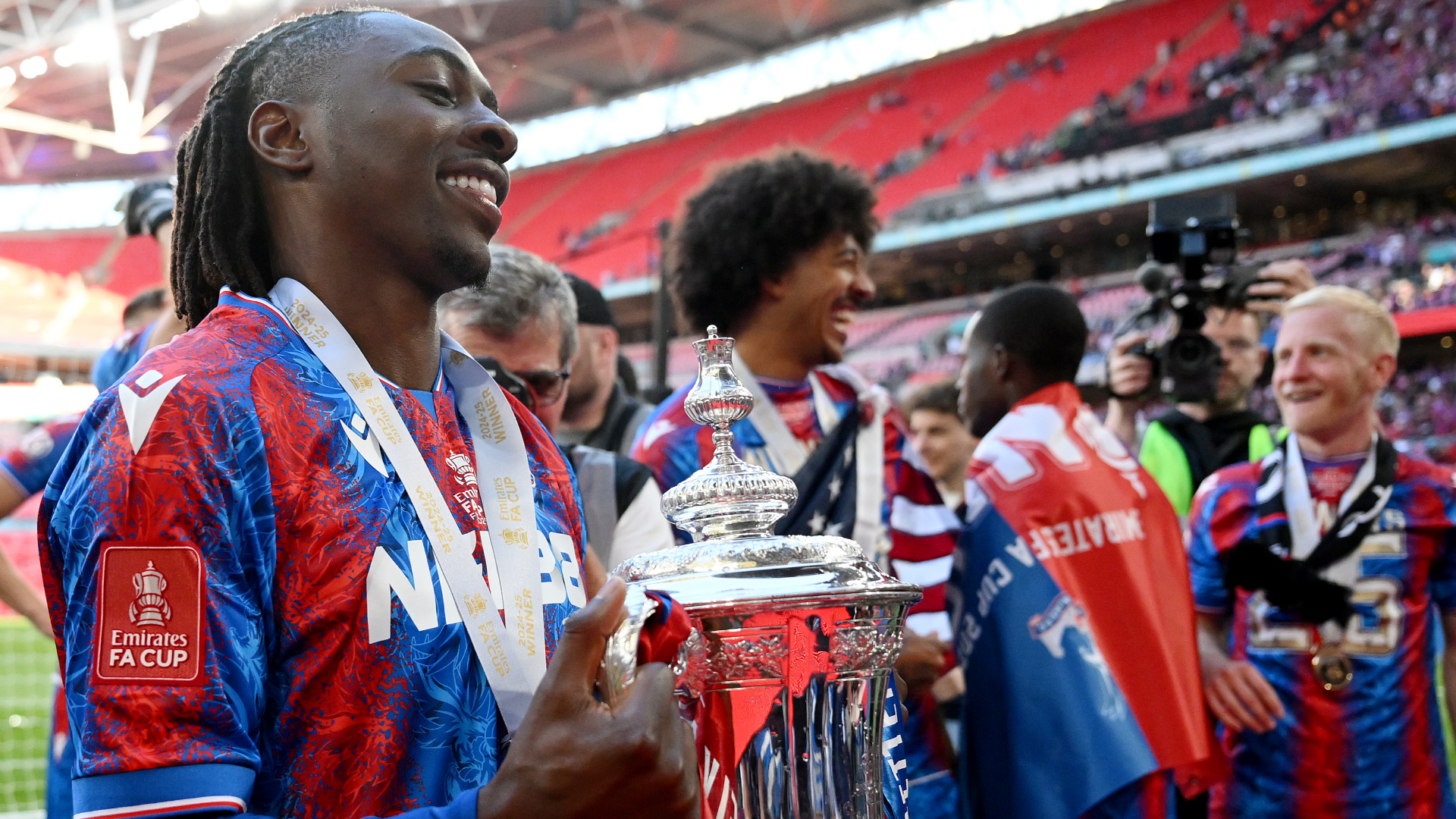Crystal Palace consider legal action against UEFA over agonising Europa League participation decision following FA Cup win | Goal.com UK