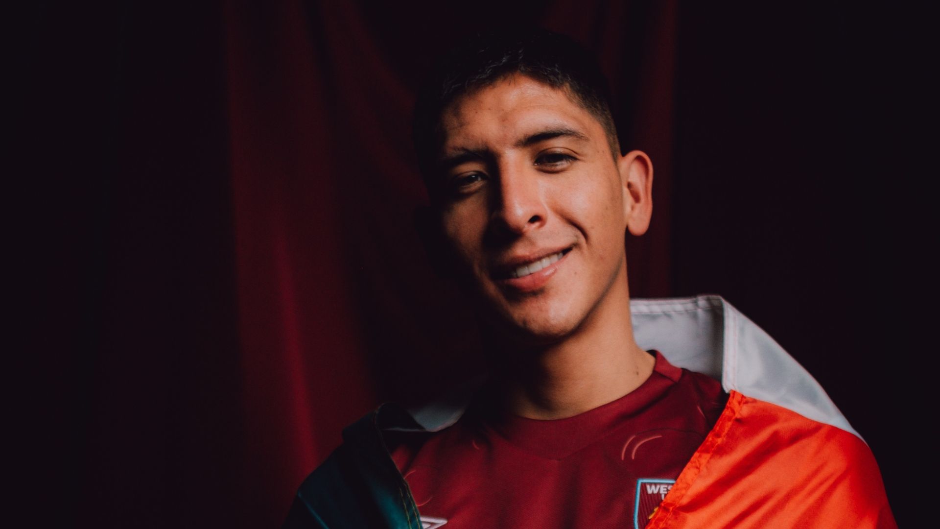 Edson Álvarez West Ham anuncio 2