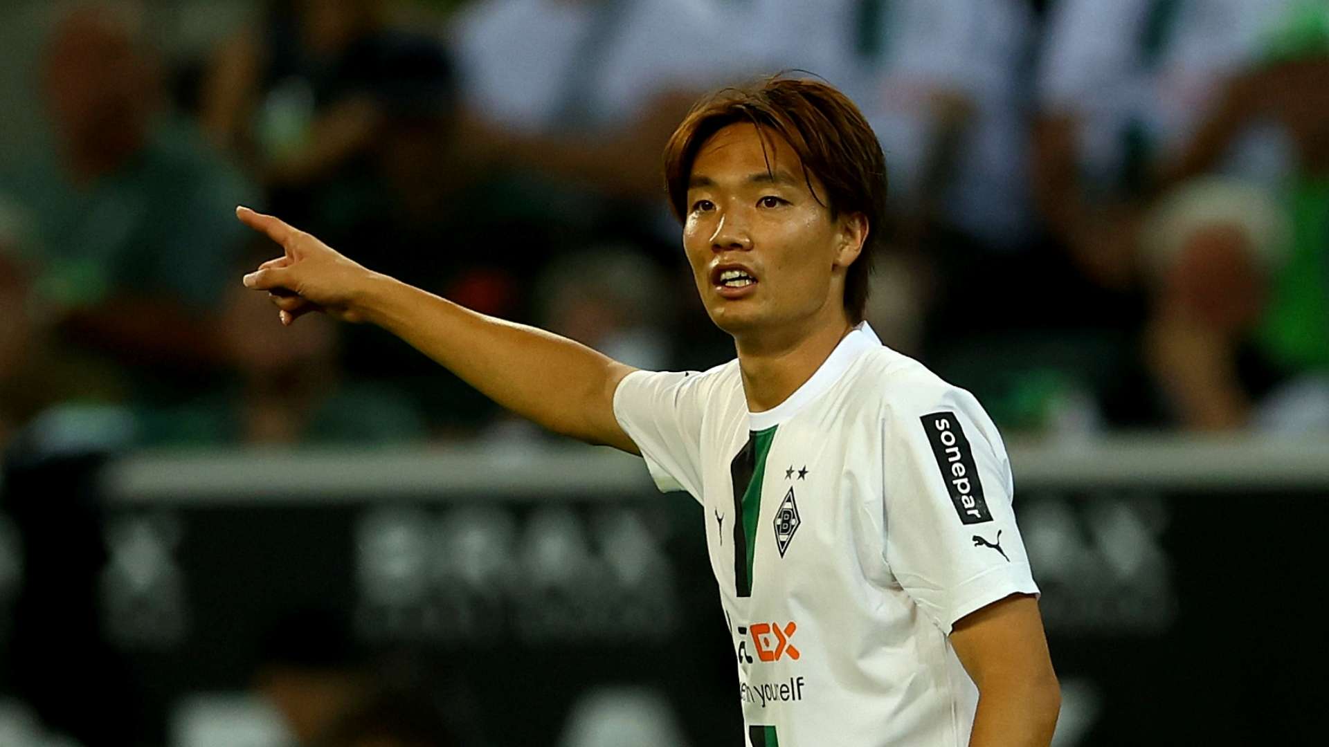 Ko Itakura Borussia MG 2022-08-19