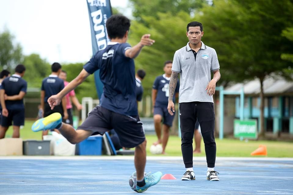 ช้าง ฟุตบอล ชุมชน ปี 6