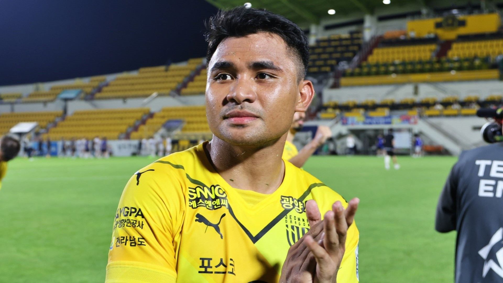 Asnawi Mangkualam Bahar - Jeonnam Dragons