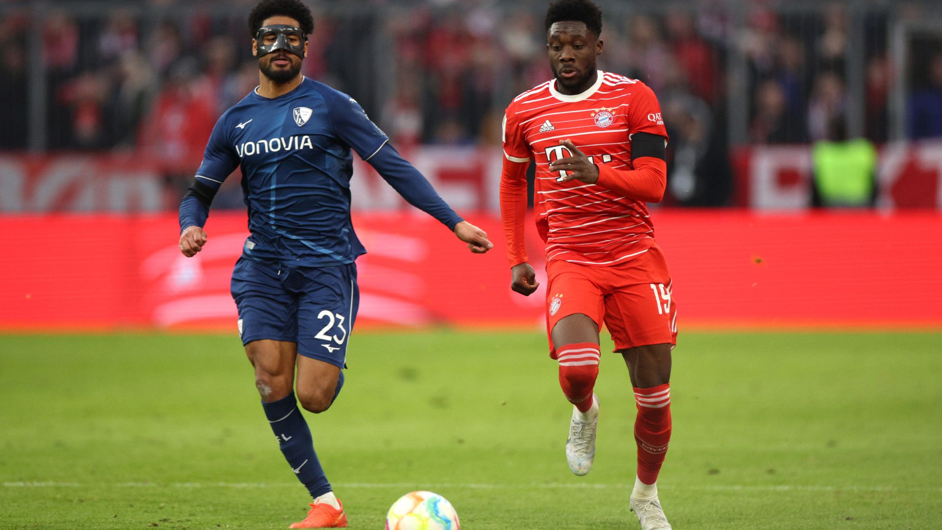 ALPHONSO DAVIES BAYERN MÜNCHEN BUNDESLIGA 11022023
