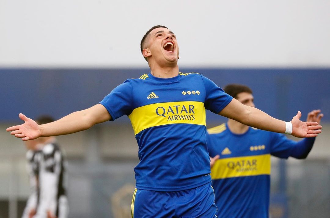 Gonzalo Morales celebra otro gol en Boca