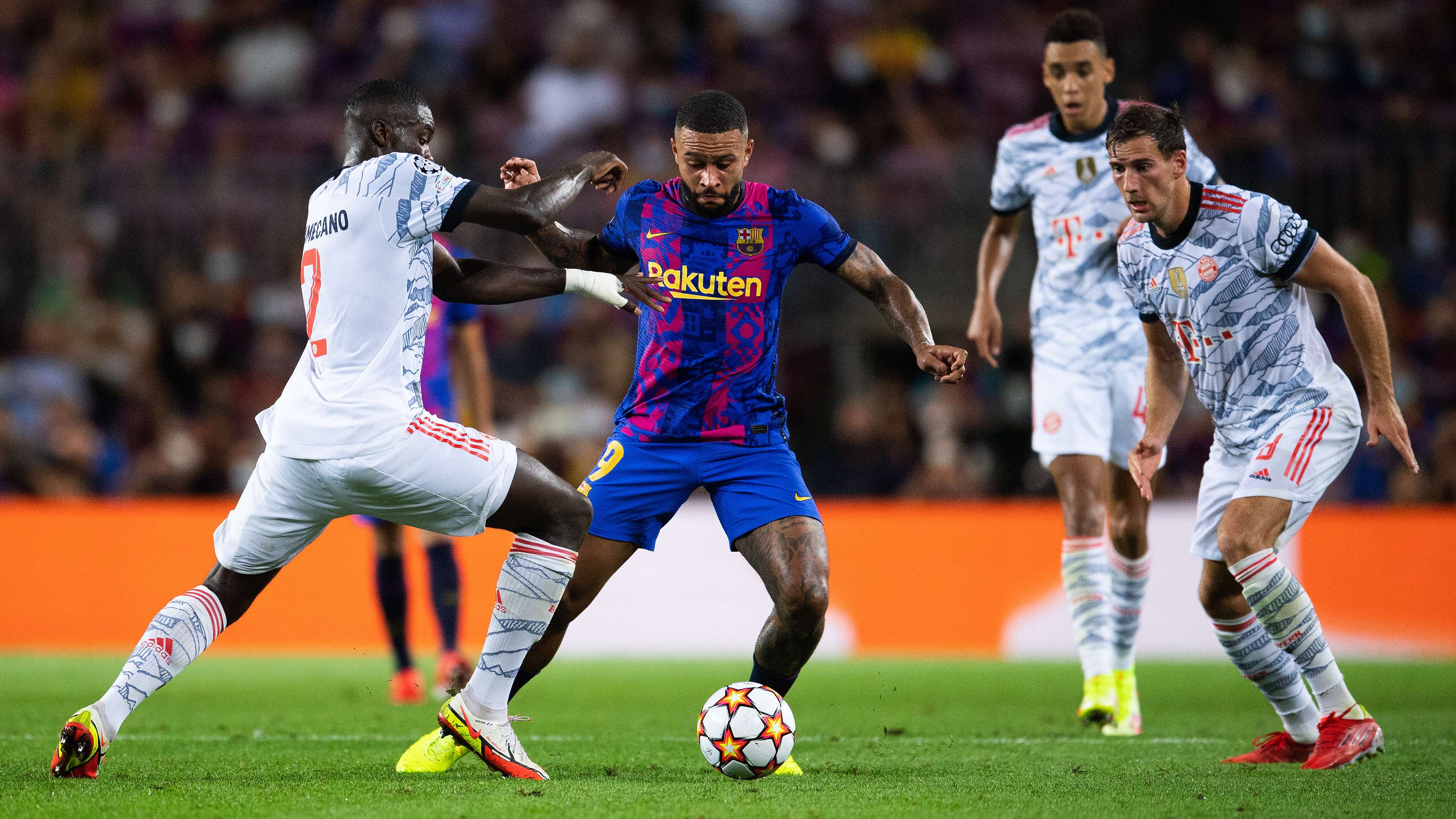 Memphis Debay FC Barcelona Bayern München UCL