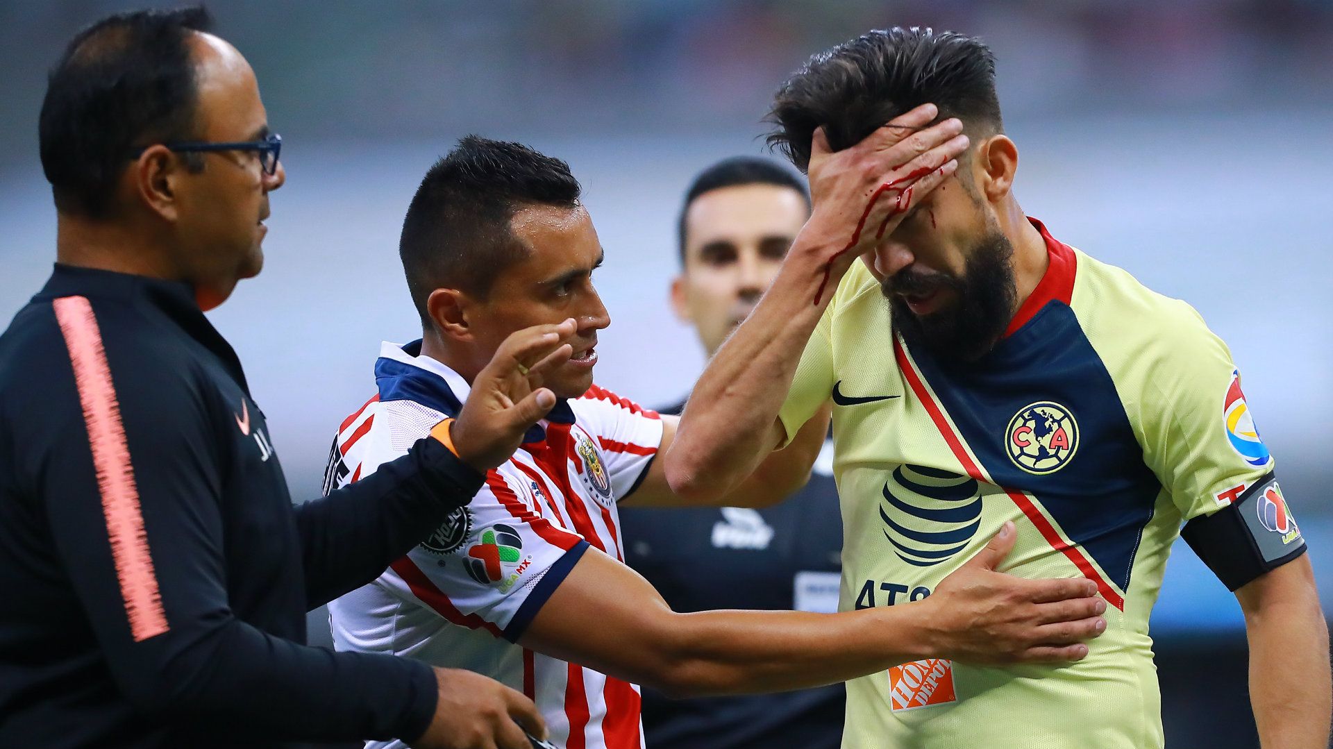 América Chivas Oribe Peralta 130319