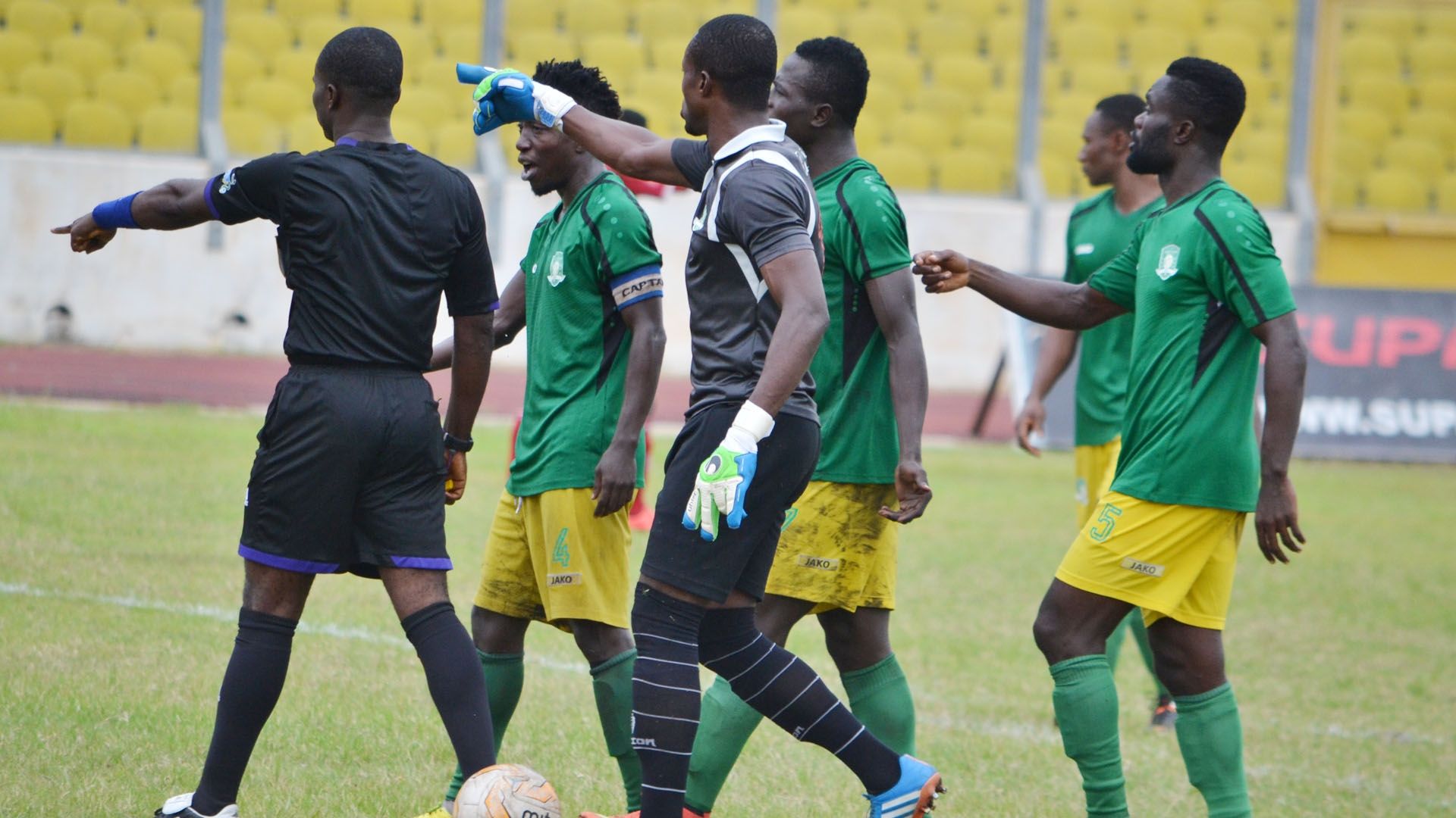 Aduana Stars