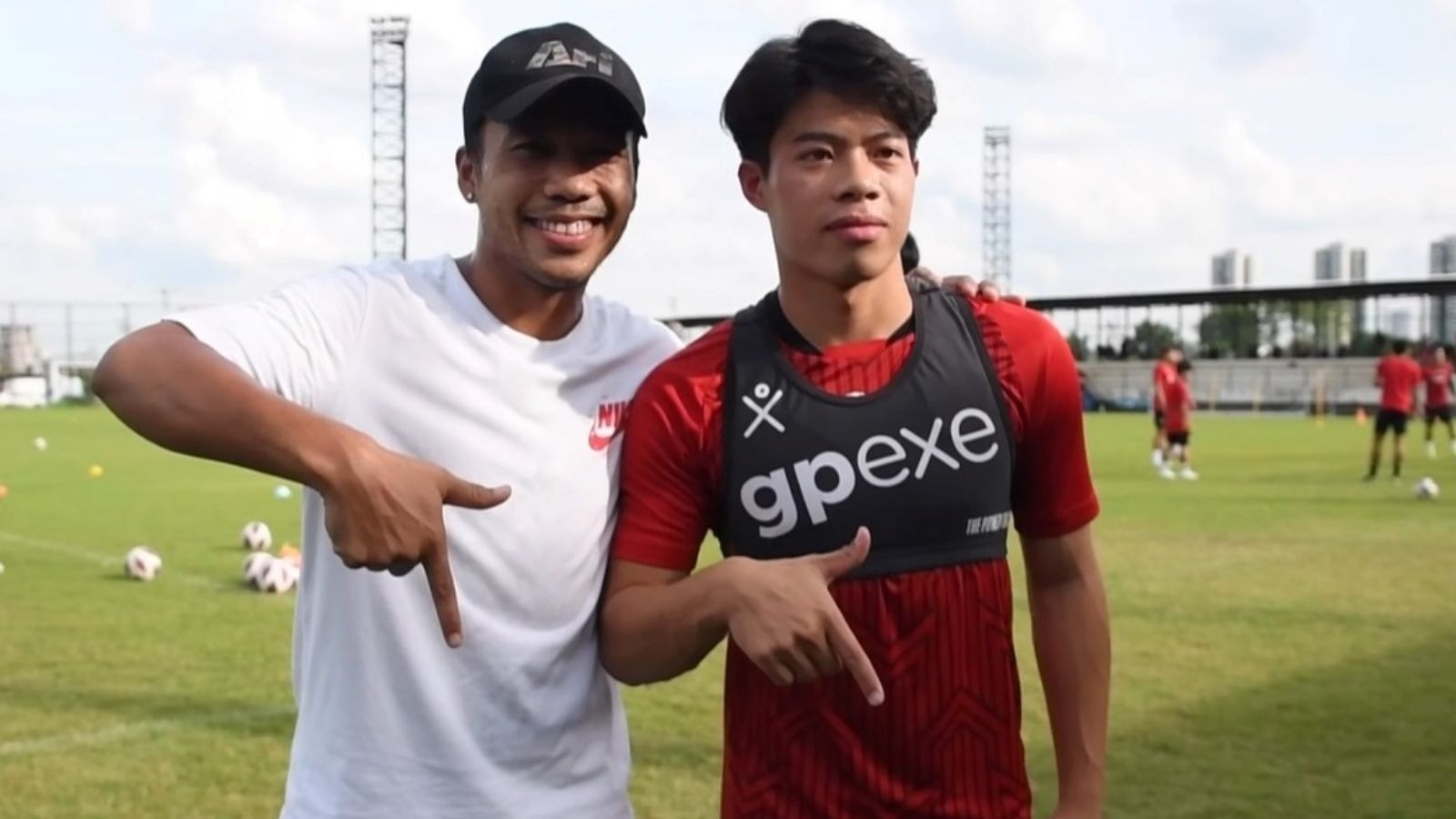 ดัสกร ทองเหลา - เอกนิษฐ์ ปัญญา