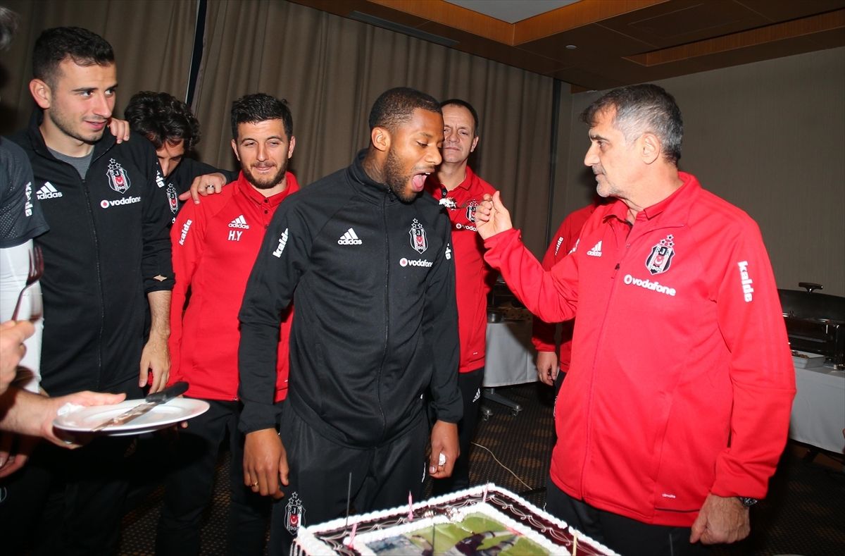 Jeremain Lens Senol Gunes Besiktas