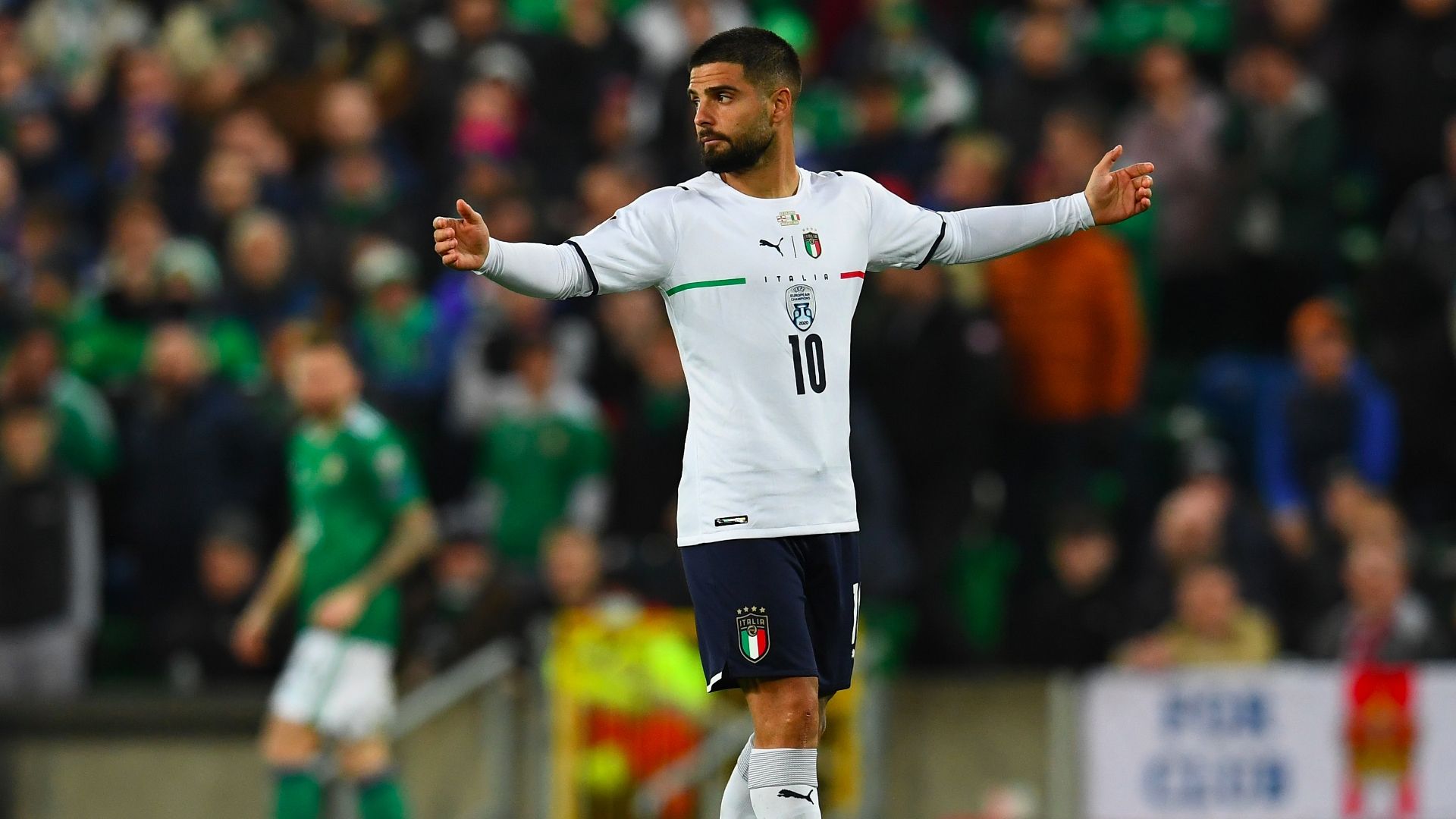 Insigne durante un partido de Italia