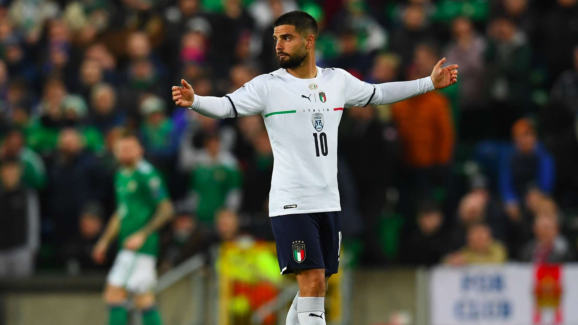 Insigne durante un partido de Italia