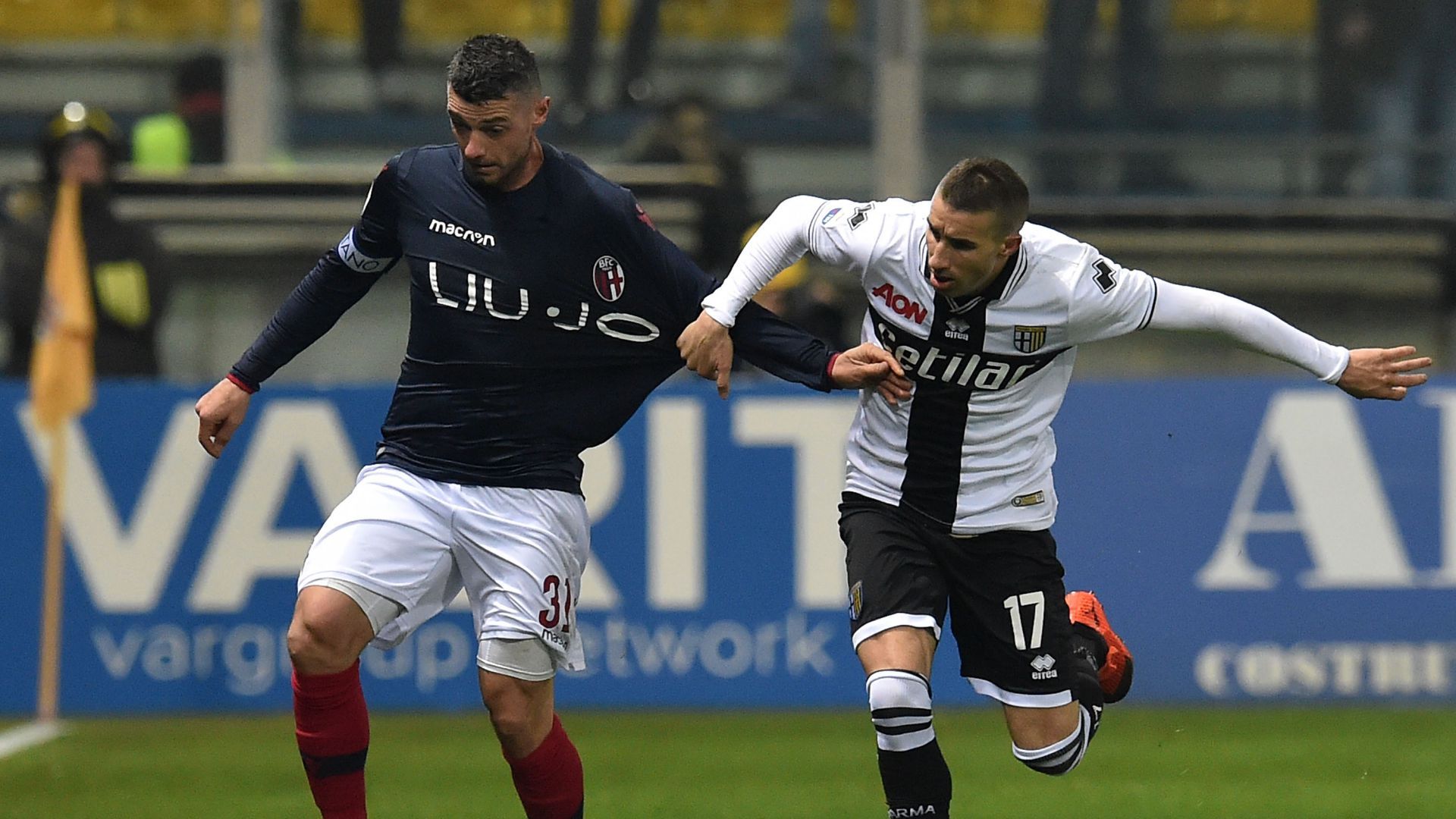 Blerim Dzemaili Antonino Barillà Parma Bologna Serie A