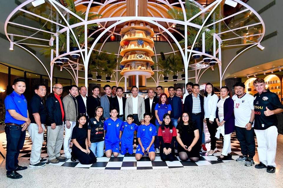 สมยศ พุ่มพันธุ์ม่วง