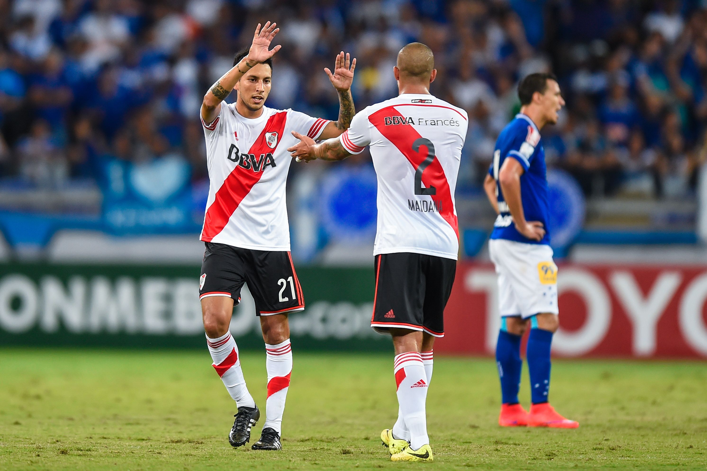 Leonel Vangioni Jonatan Maidana Cruzeiro River Plate Copa Libertadores 27052015