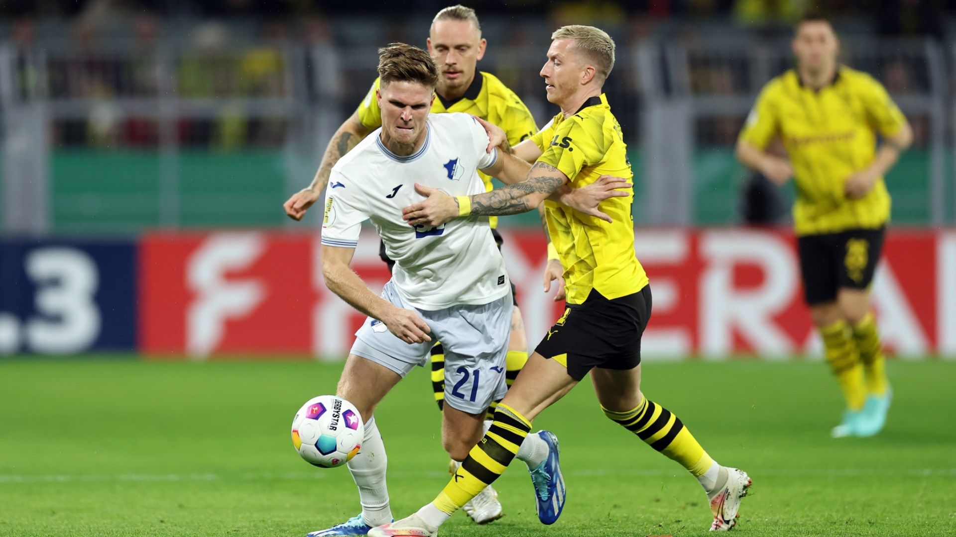 Marco Reus Marius Bulter Borussia Dortmund 1899 Hoffenheim DFB Pokal 2023