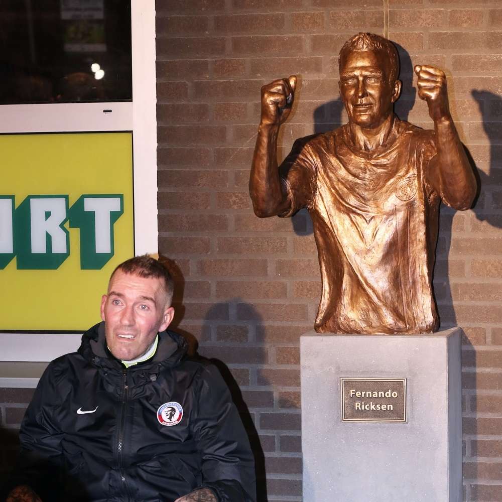 Fernando Ricksen Standbeeld Fortuna Sittard