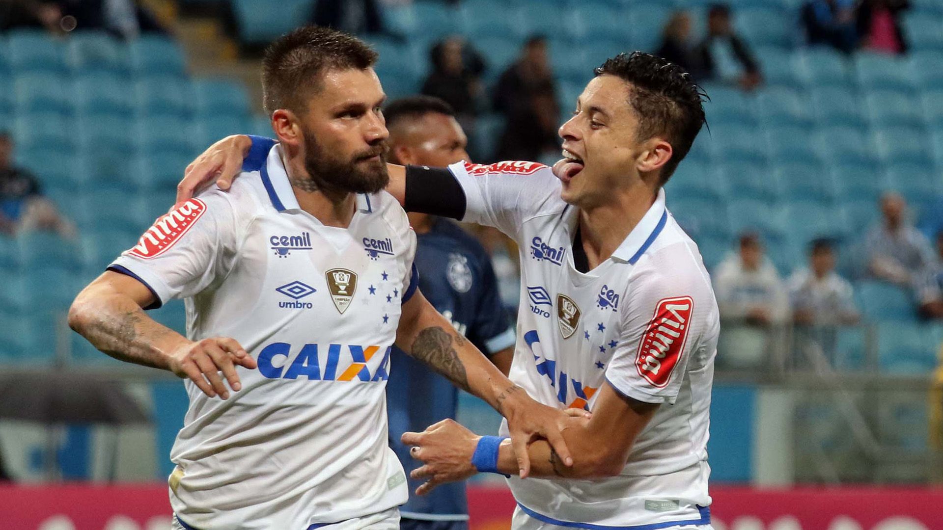 Rafael Sobis Diogo Barbosa Gremio Cruzeiro Brasileirao 11102017