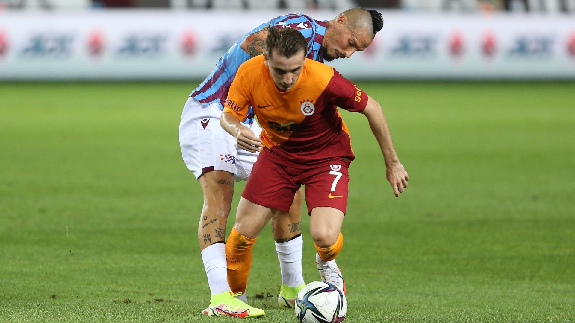 Kerem Aktürkoğlu Marek Hamsik Galatasaray Trabzonspor 09122021