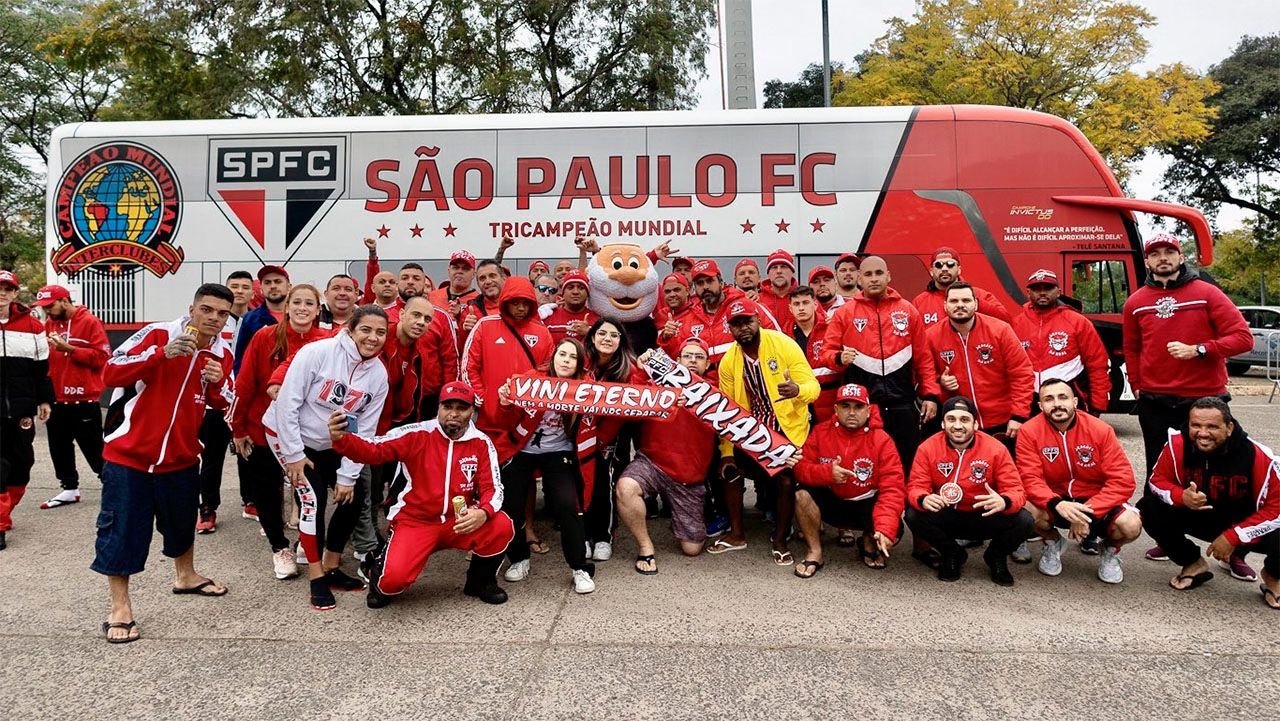Final Sul-Americana 2022, ônibus Torcida do São Paulo