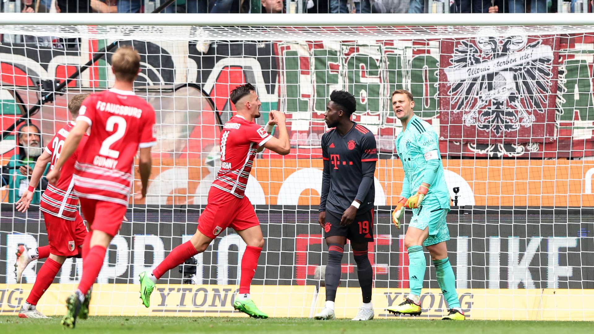 Mergim Berisha Augsburg vs Bayern Munchen