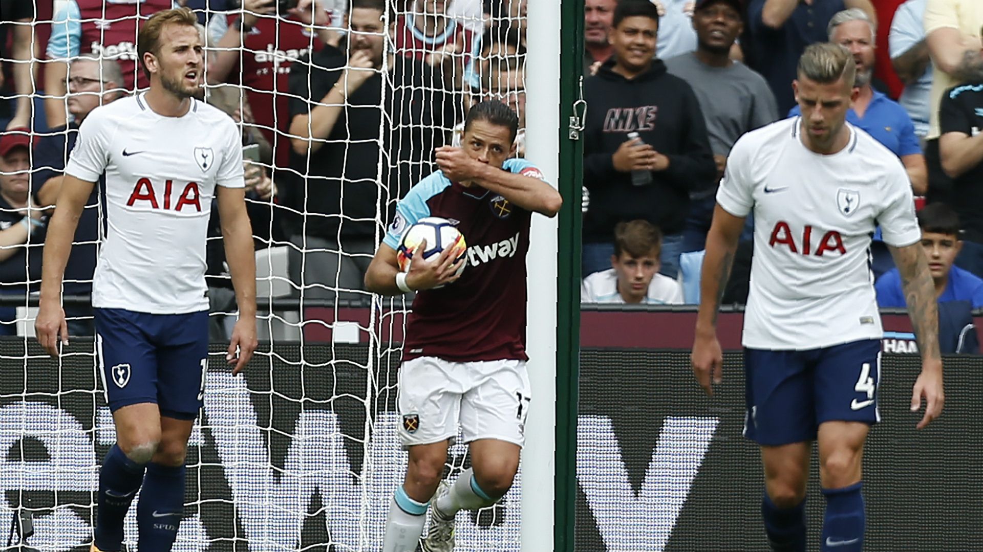 Javier Hernandez Chicharito West Ham United