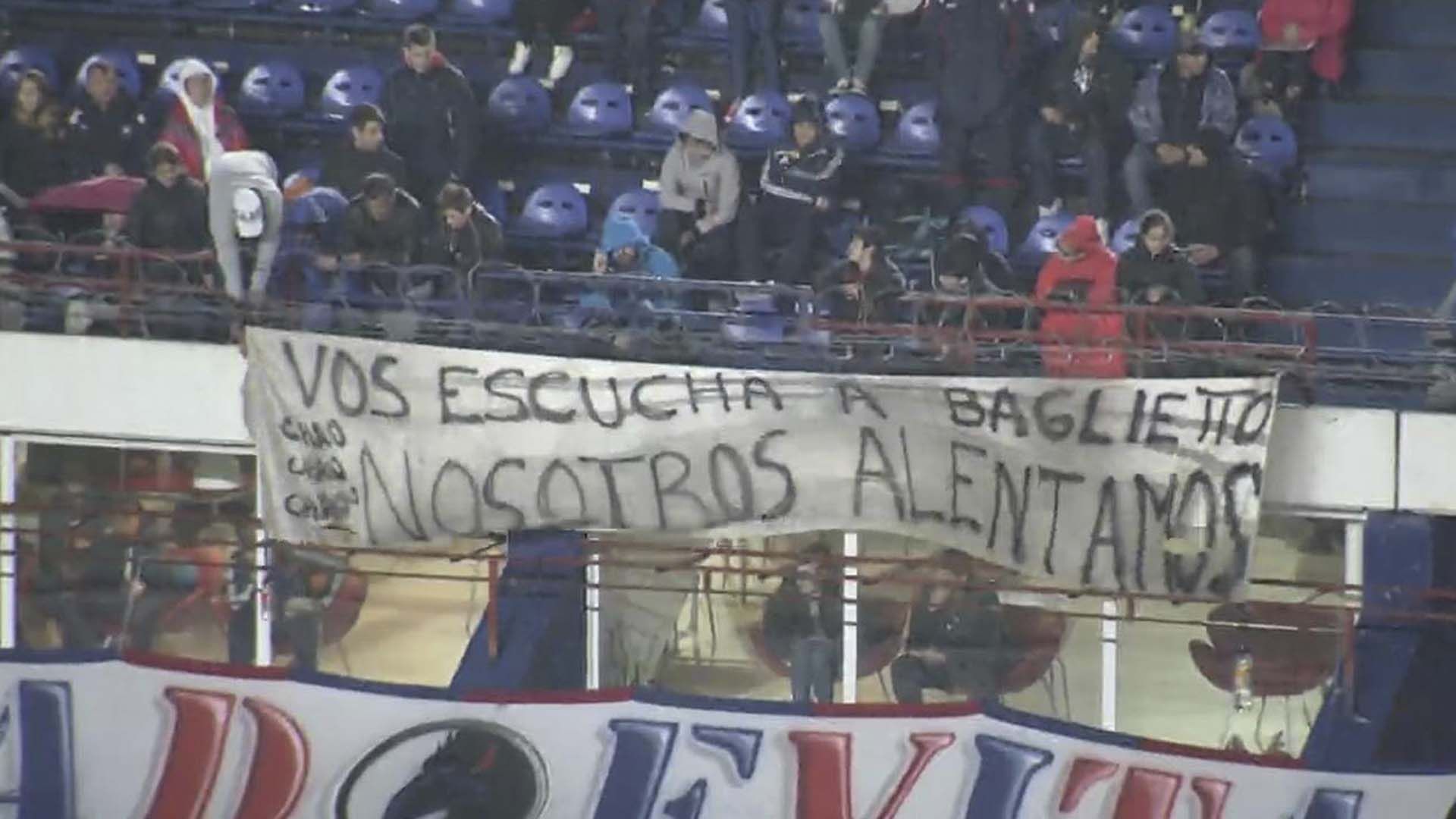 Bandera Baglietto Marcelo Tinelli San Lorenzo Universidad Catolica Copa Libertadores 25042017