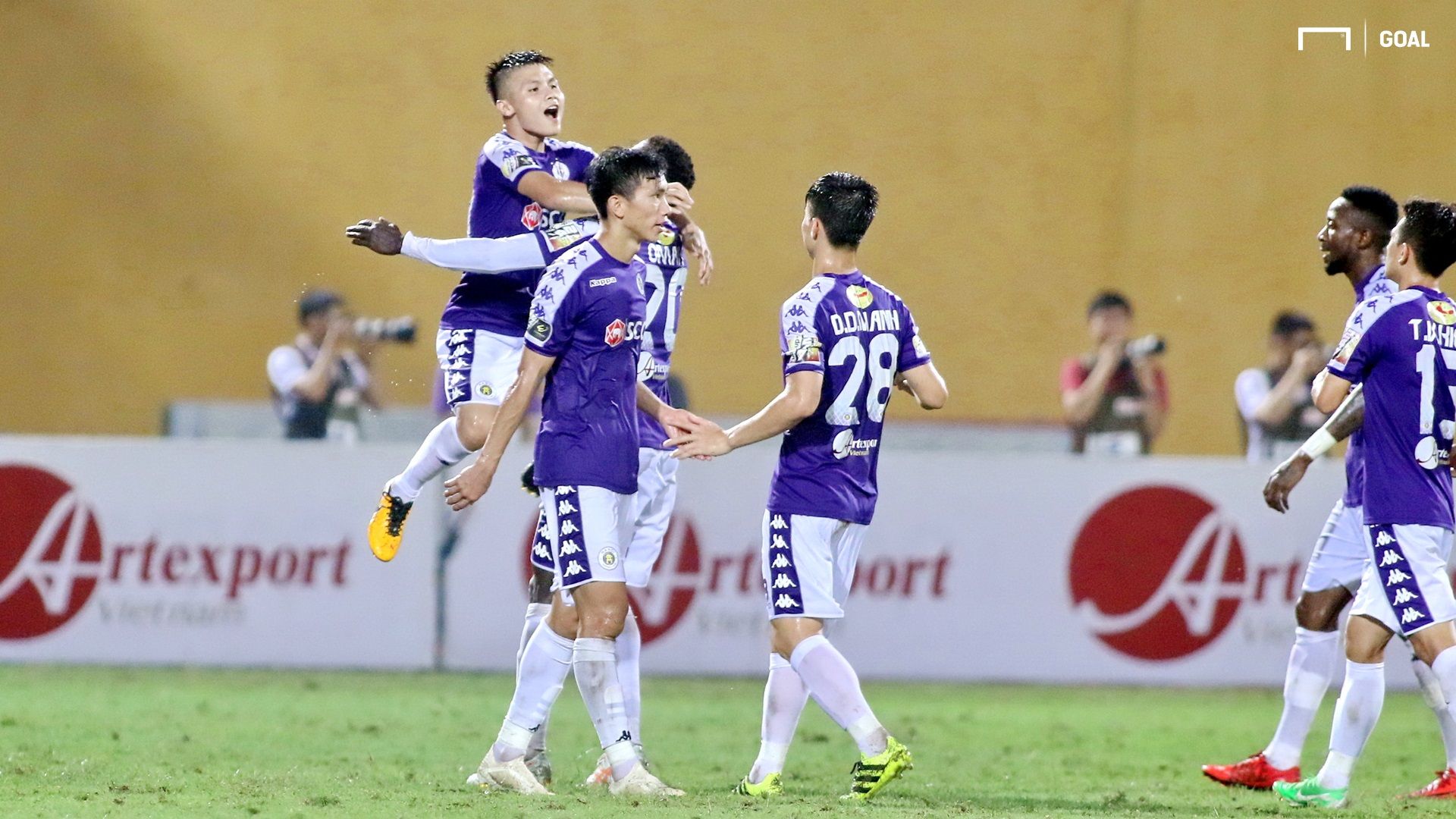 Nguyen Quang Hai Doan Van Hau Do Duy Manh Ha Noi vs Hai Phong V.League 2019