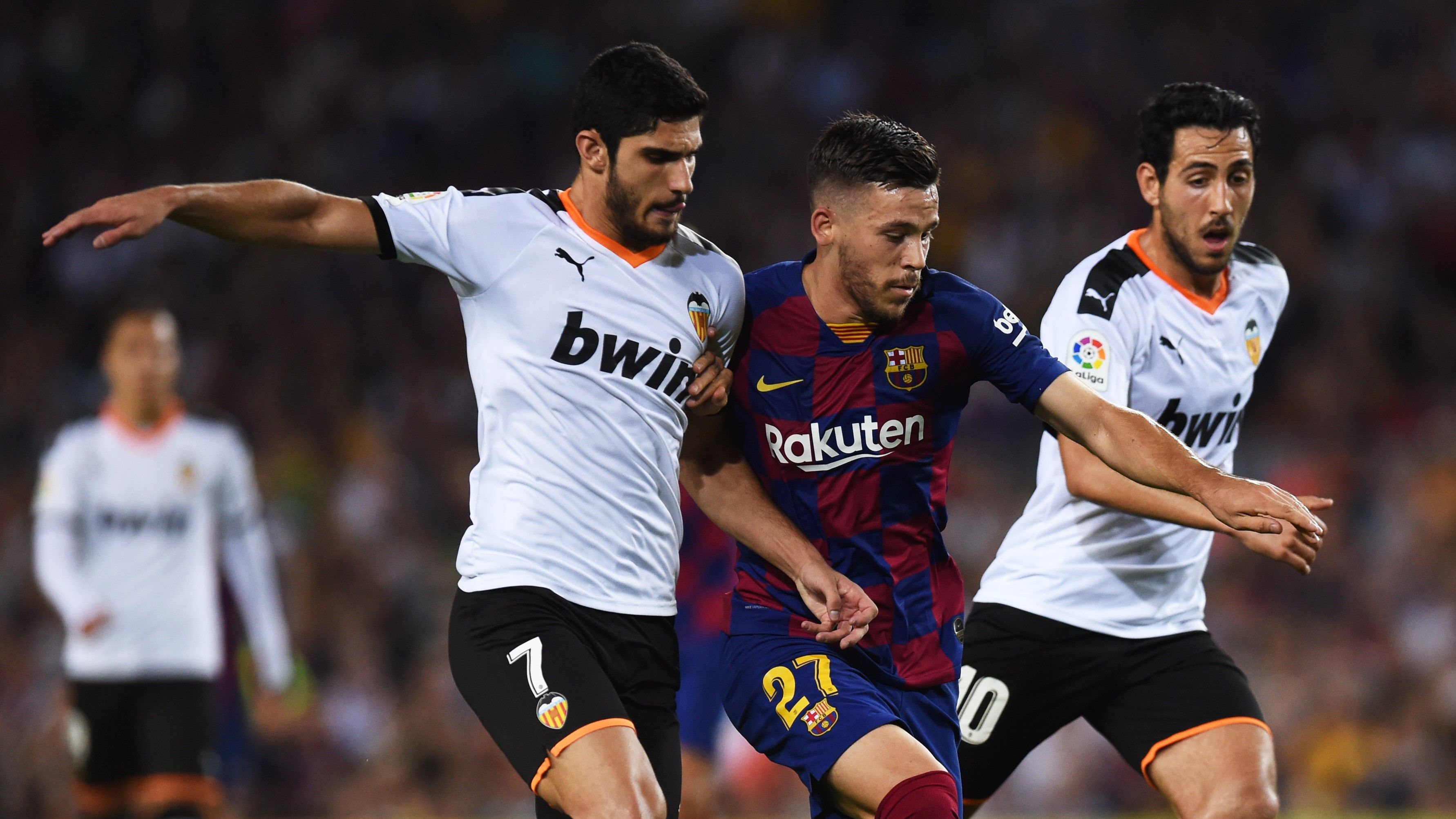 Gonçalo Guedes Carles Perez Dani Parejo Barcelona Valencia LaLiga 14092019