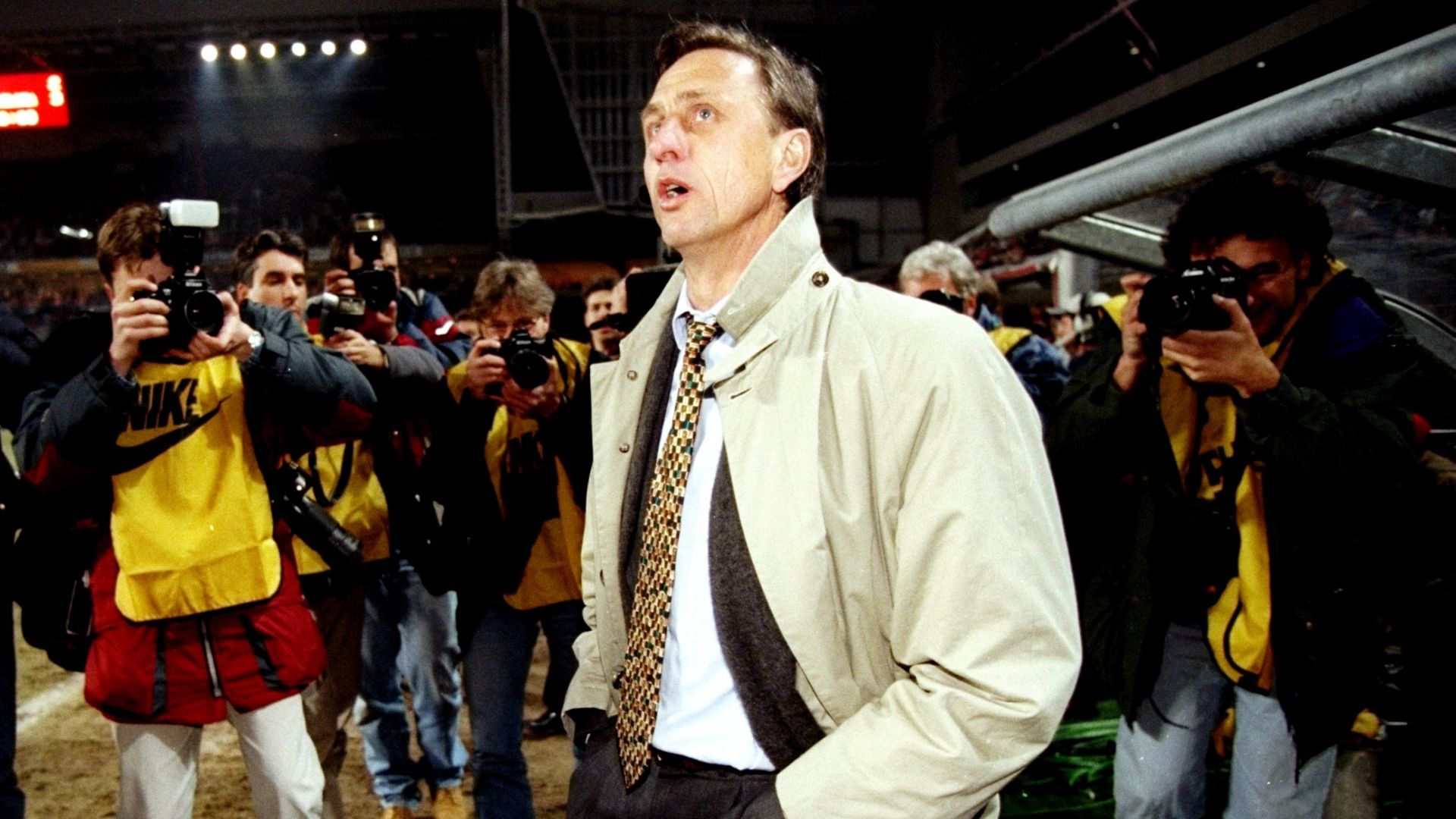 Johan Cruijff Barcelona coach