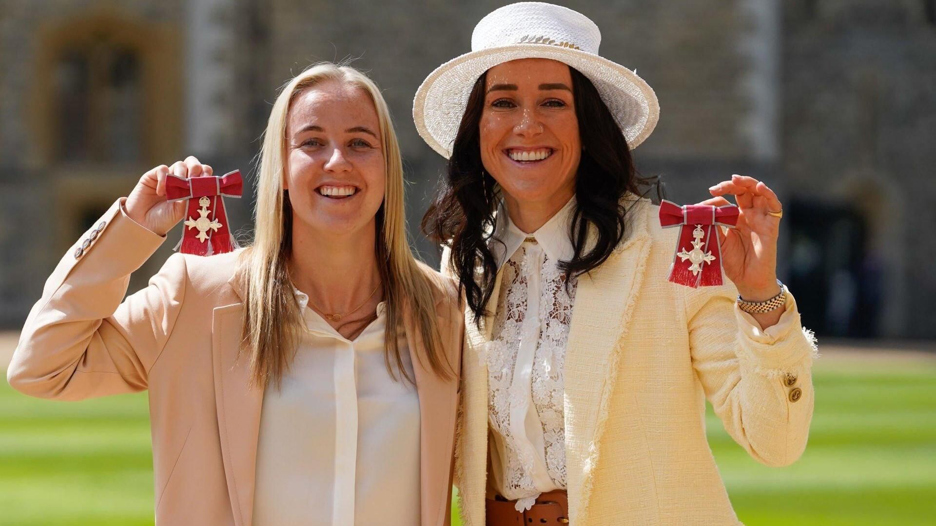 Lucy Bronze, Beth Mead, MBEs