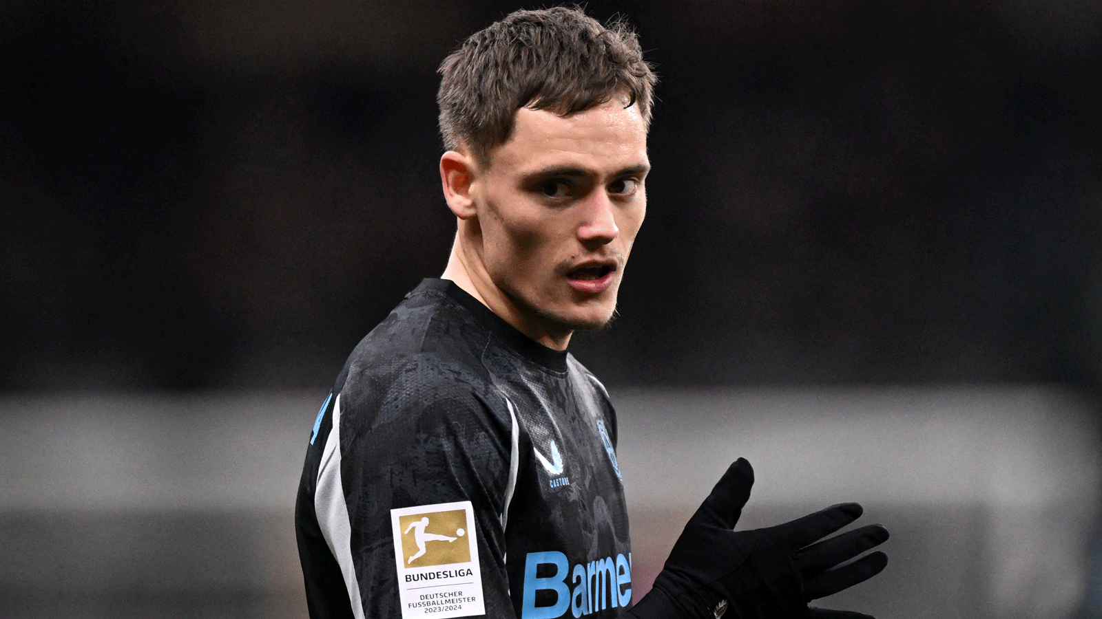訳あり超特価の通販 フロリアン・ヴィルツ プロフィール – MF | Goal.com 日本 応援グッズ