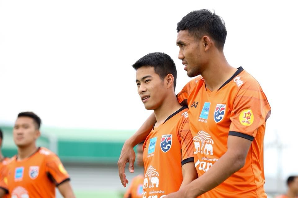 สารัช อยู่เย็น - ธีรเทพ วิโนทัย