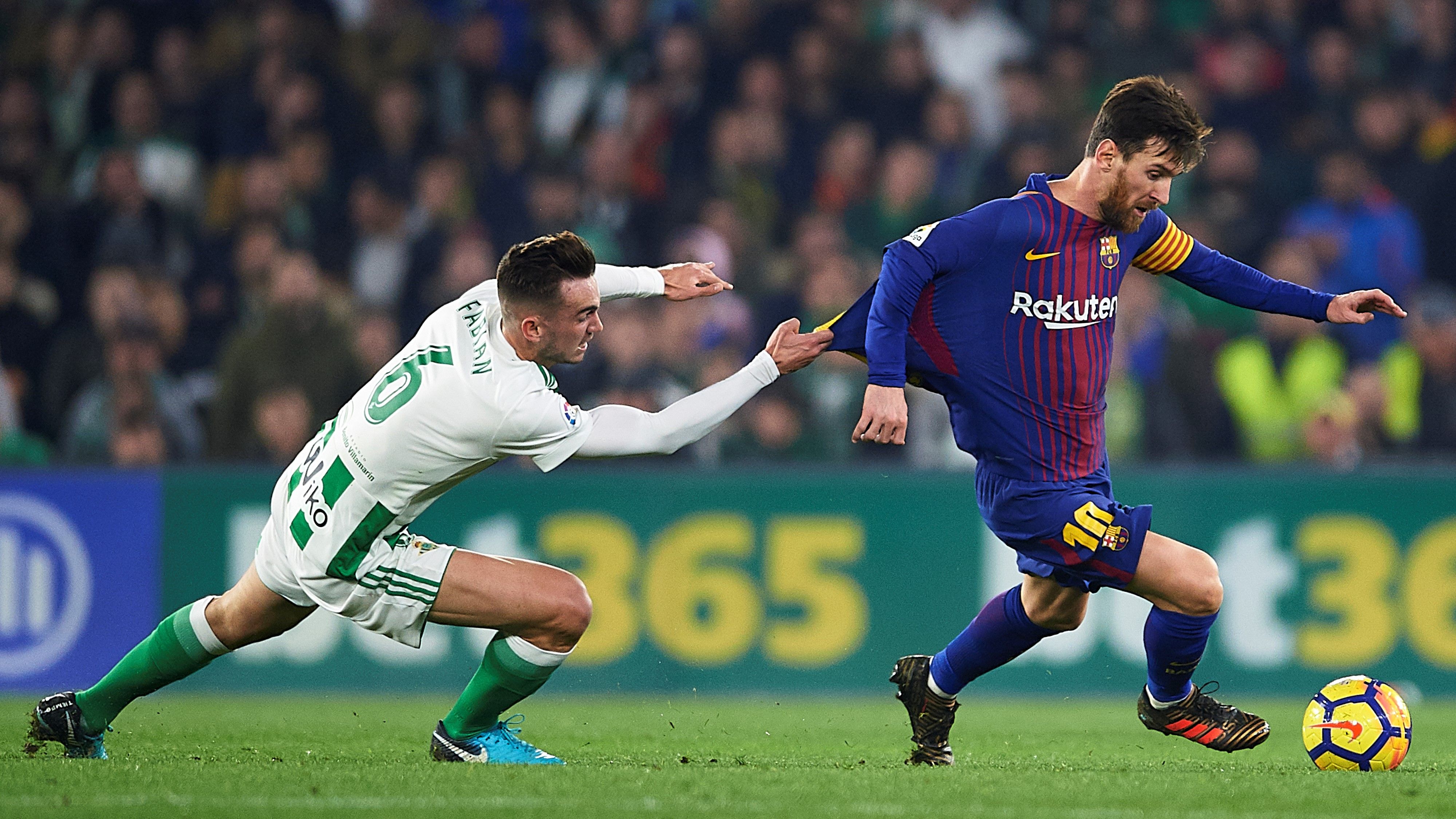 Lionel Messi Fabian Ruiz Betis Barcelona LaLiga 21012019