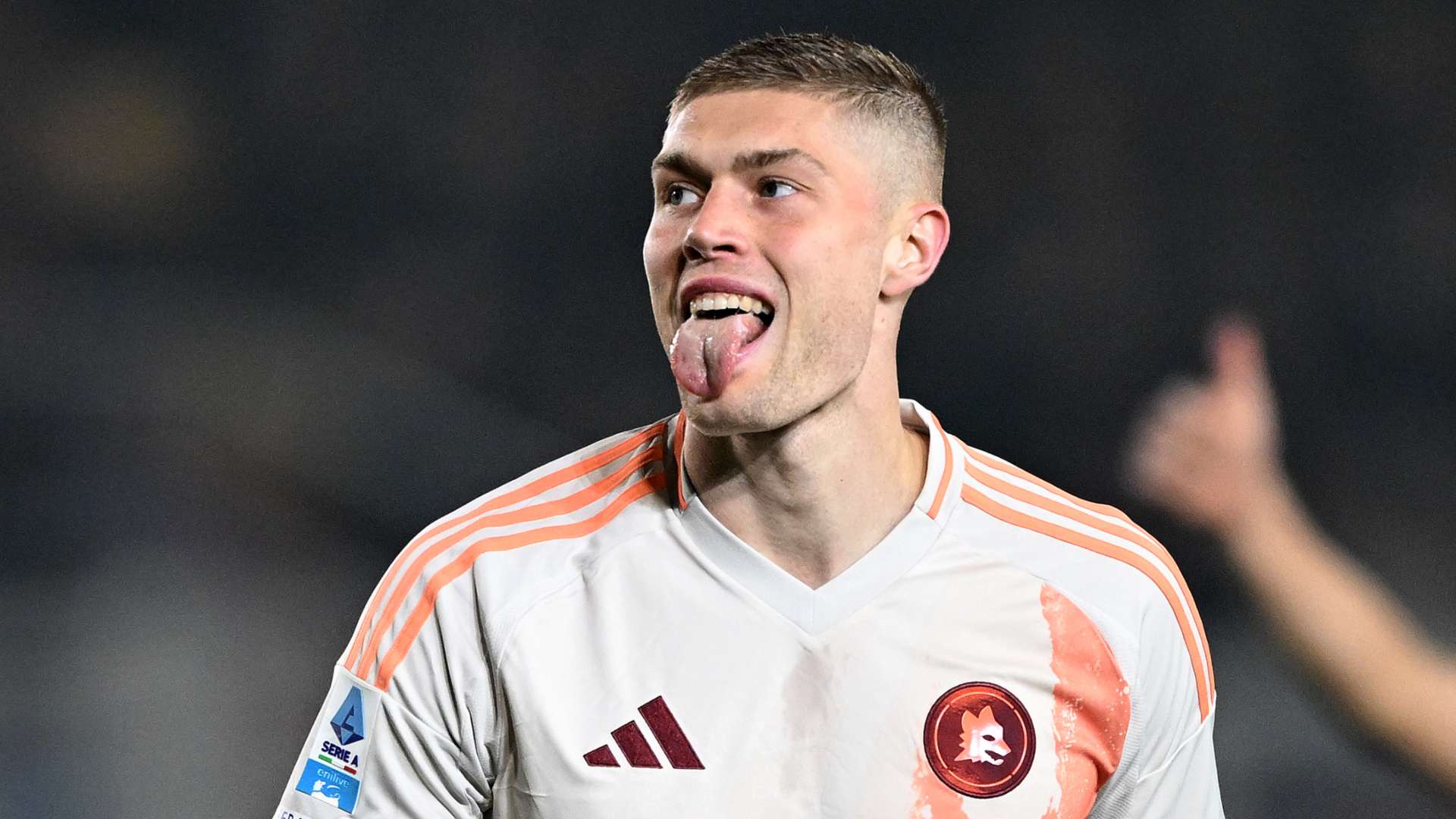 Dovbyk esultanza lecce roma