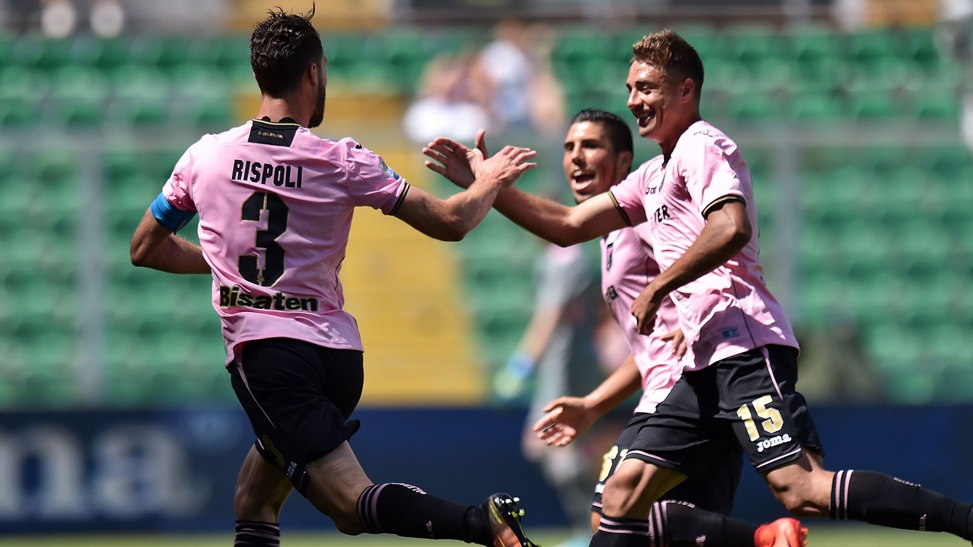 Palermo celebrating vs Genoa