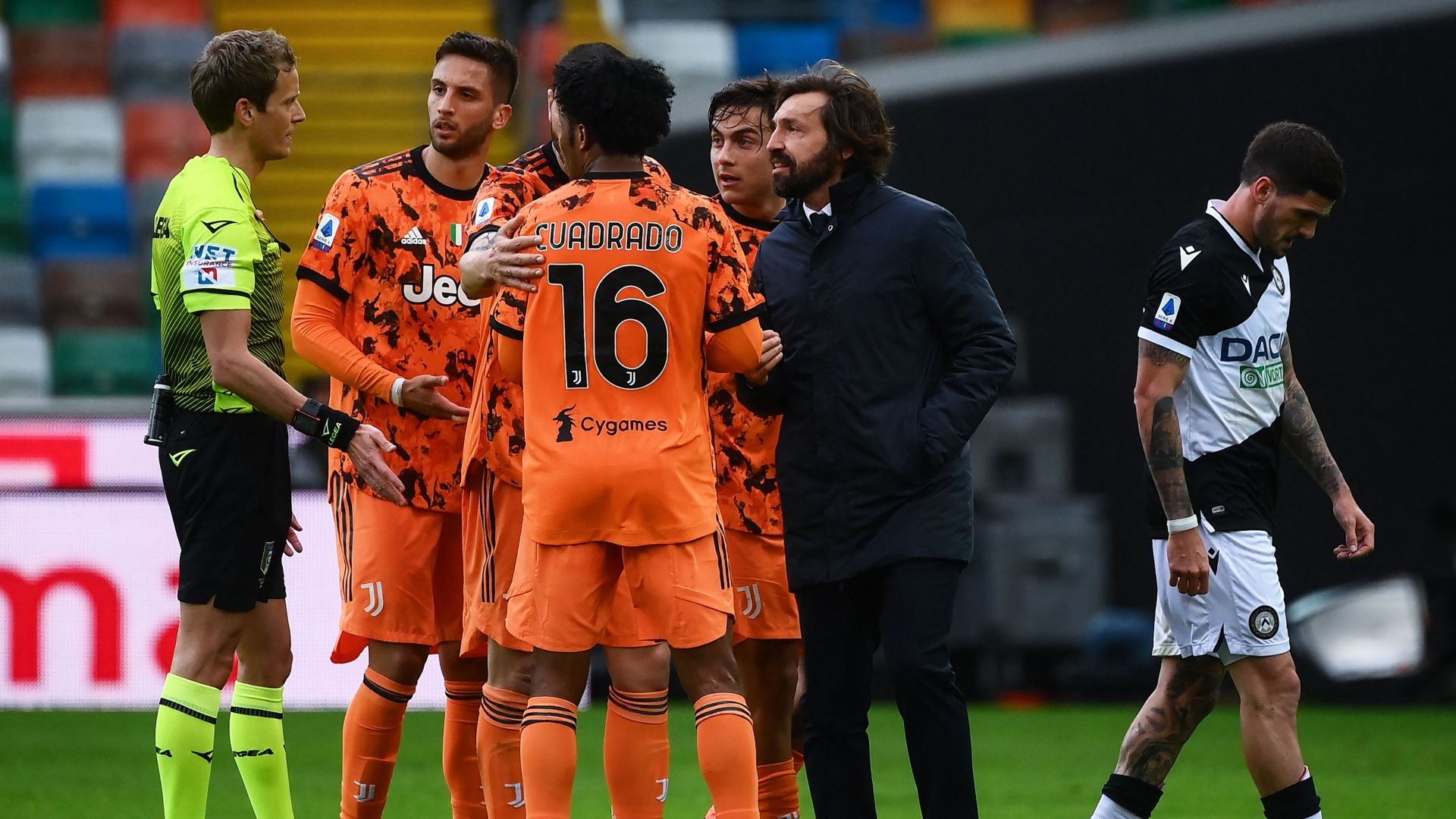 Udinese Juventus 2020-2021 referee 2