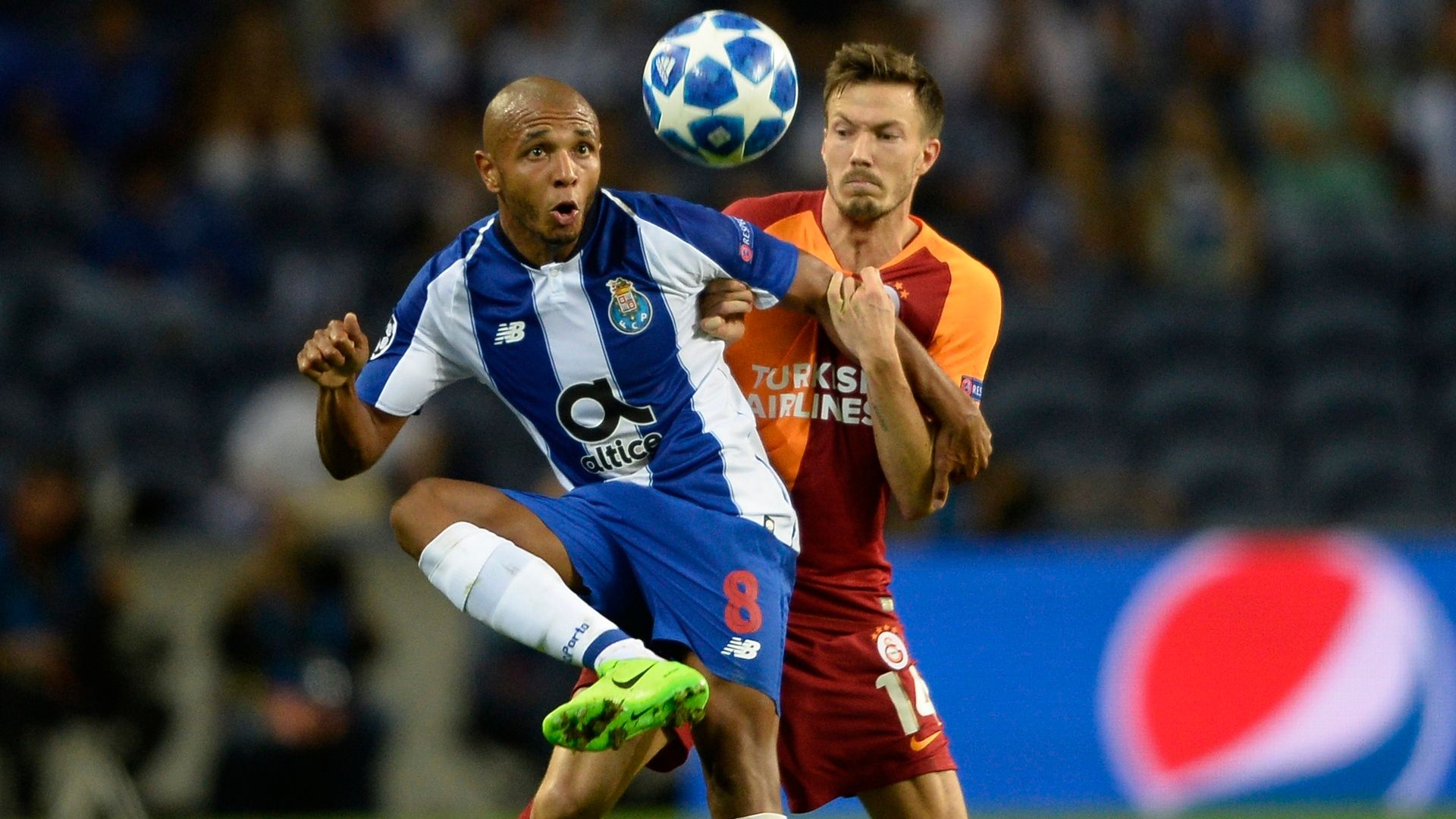 Yacine Brahimi Martin Linnes Porto Galatasaray UCL