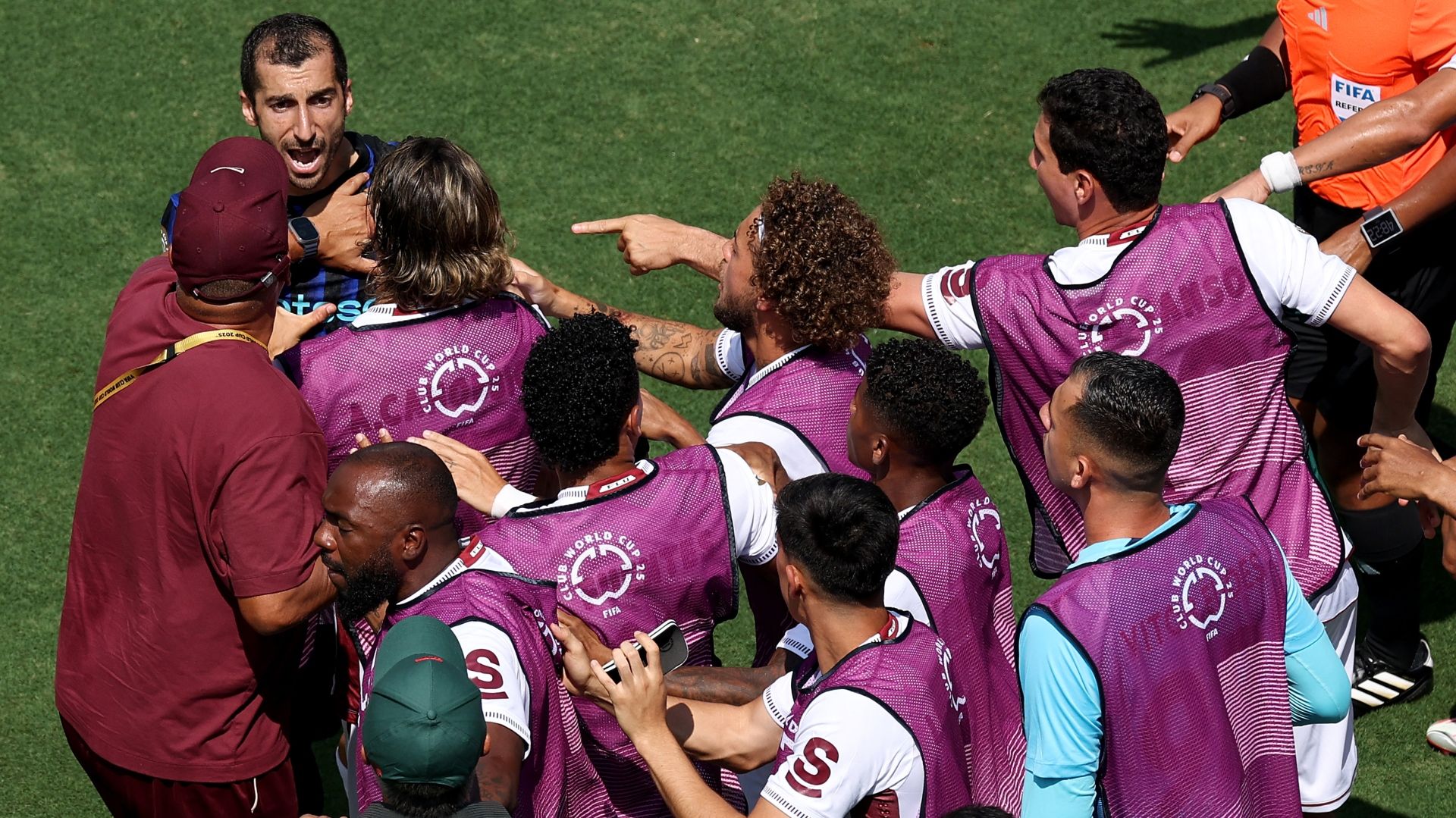 Mkhitaryan Inter Fluminense